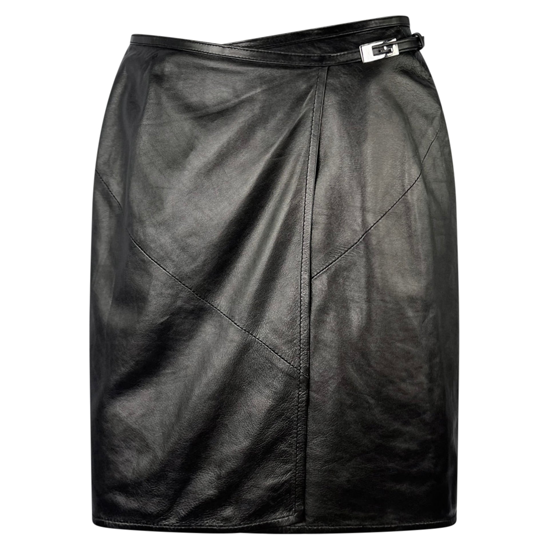 F/W 1997 Gucci by Tom Ford G Buckle Metallic Black Leather Mini Wrap Skirt