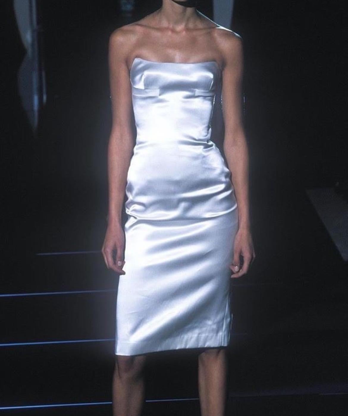 NWT S/S 2001 Gucci by Tom Ford Runway Ad Corset White Silk Satin Strapless Dress