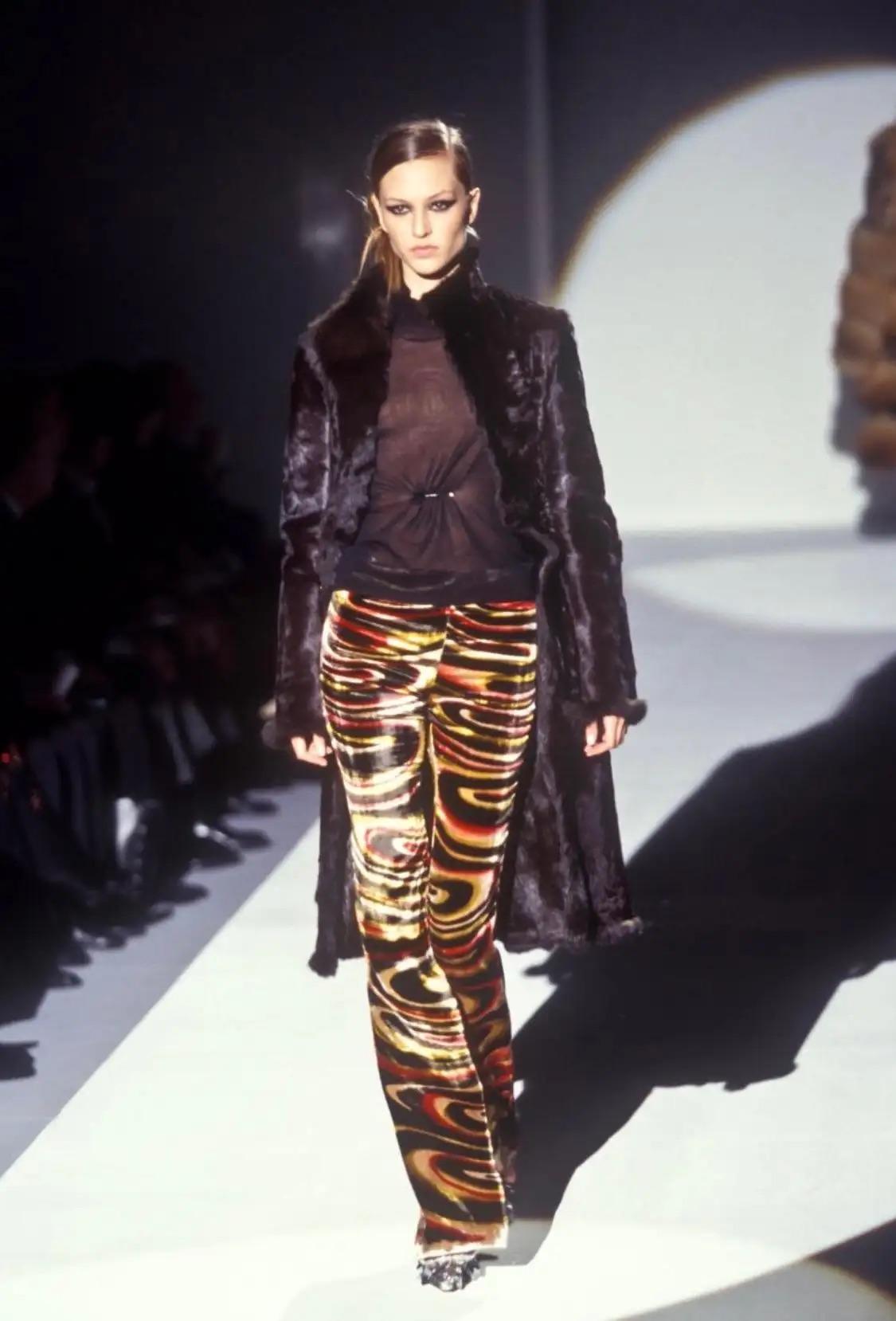 F/W 1999 Gucci by Tom Ford Museum Psychedelic Velvet Acrylic Ring Shoulder Bag