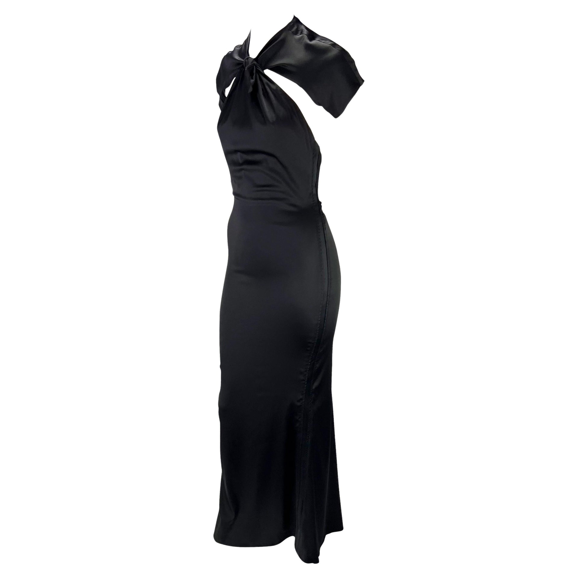 F/W 2004 Gucci by Tom Ford Black Silk Cap Sleeve Backless Knot Stretch Gown