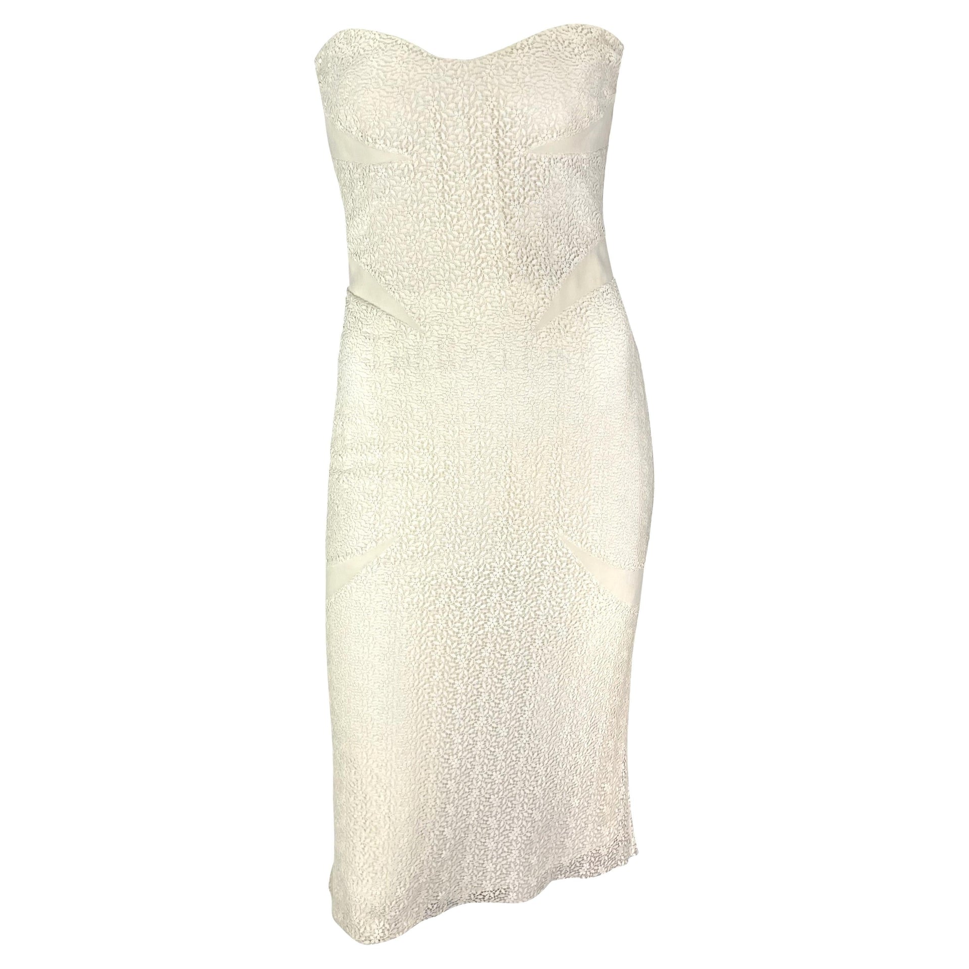 NWT S/S 2002 Gianni Versace by Donatella White Floral Lace Strapless Dress