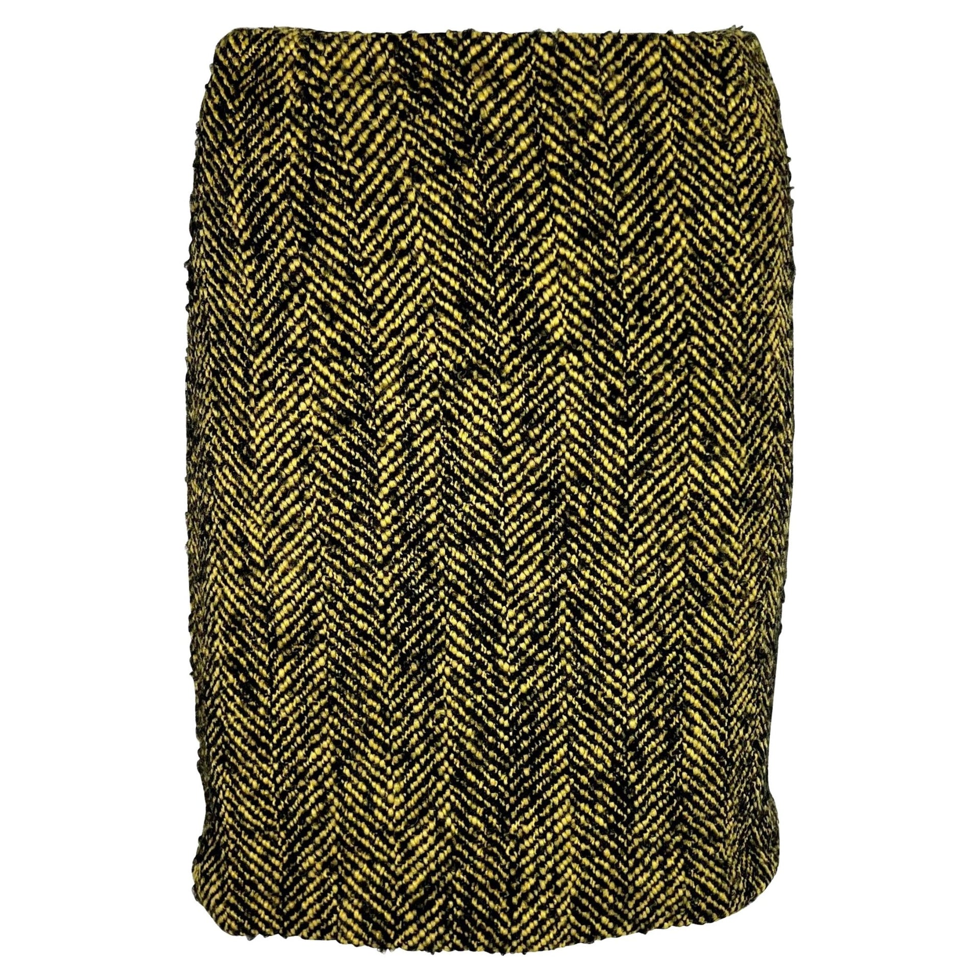 1990s Gianni Versace Couture Black Yellow Chevron Tweed Skirt - RealList