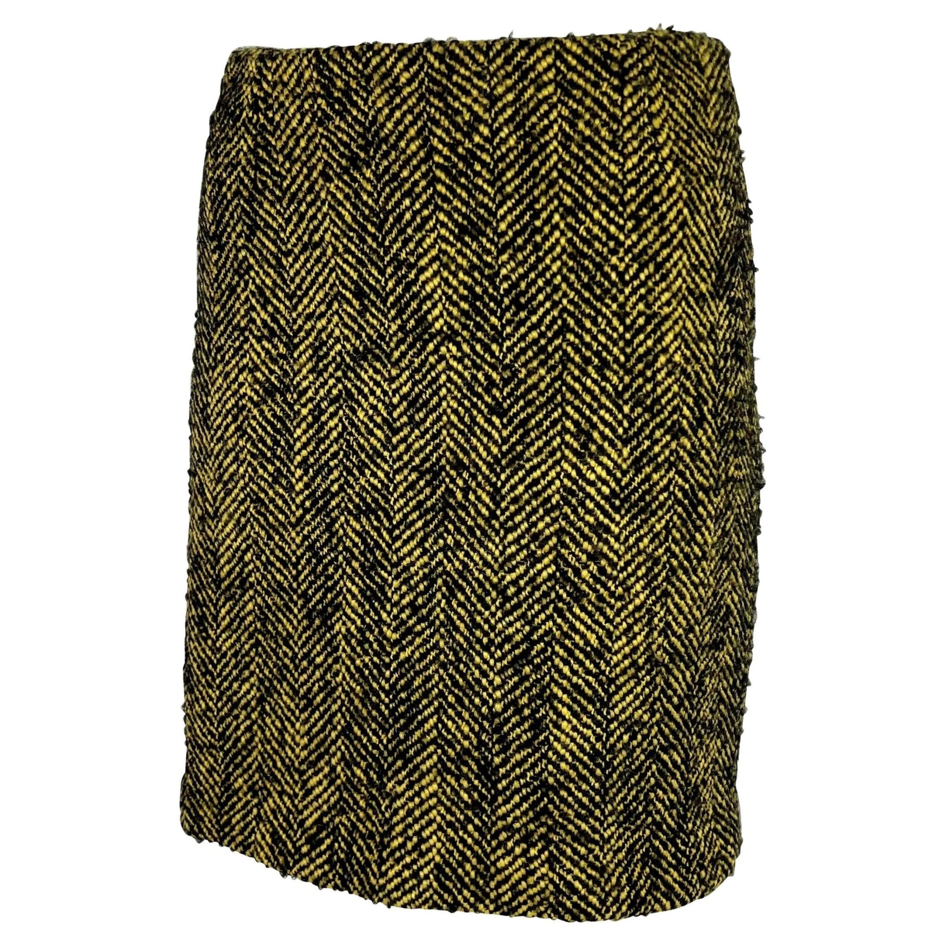 1990s Gianni Versace Couture Black Yellow Chevron Tweed Skirt - RealList