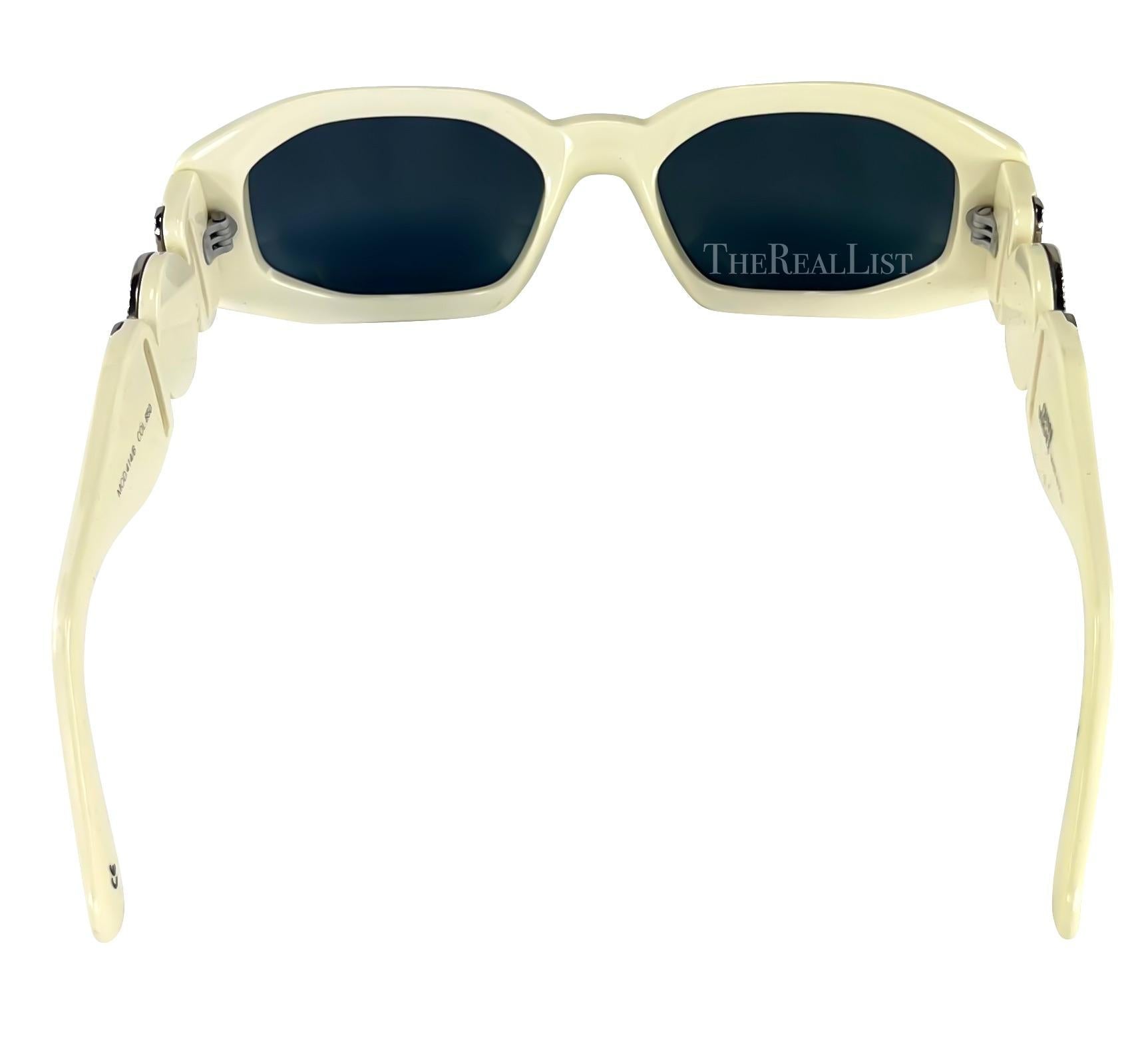 1990s Gianni Versace Off - White Silver 'Biggie' Medusa Oversized Sunglasses - RealList
