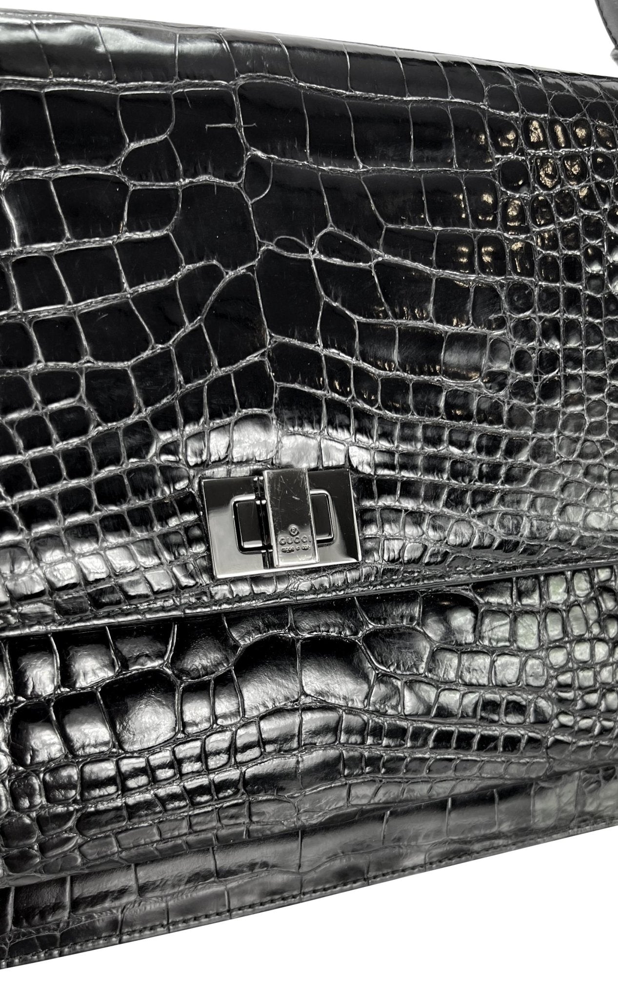 1998 Gucci by Tom Ford Genuine Alligator Skin Glossy Black Flat Shoulder Bag - RealList