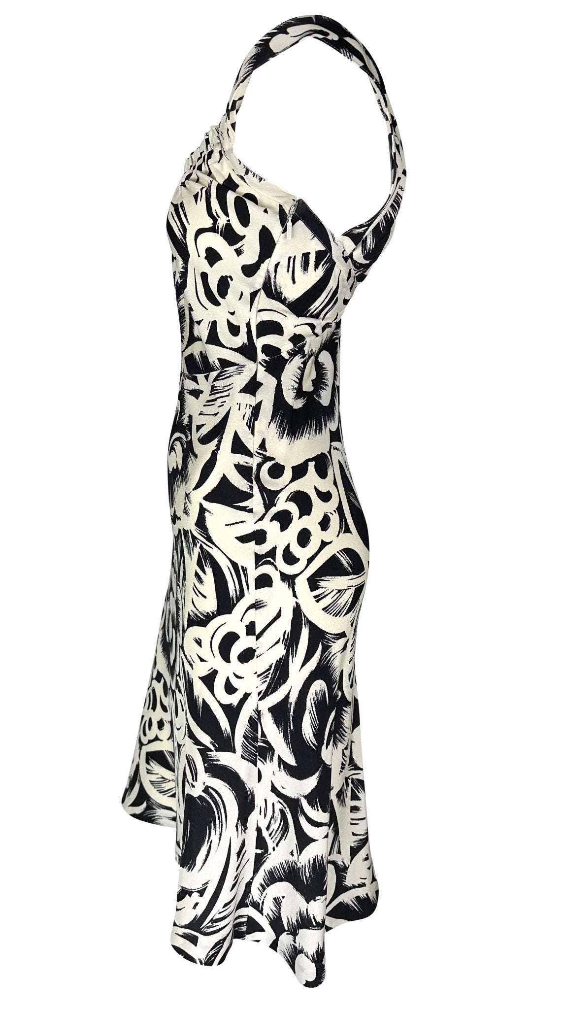 2002 Gucci by Tom Ford Abstract Black White Floral Logo Print Silk Dress - RealList