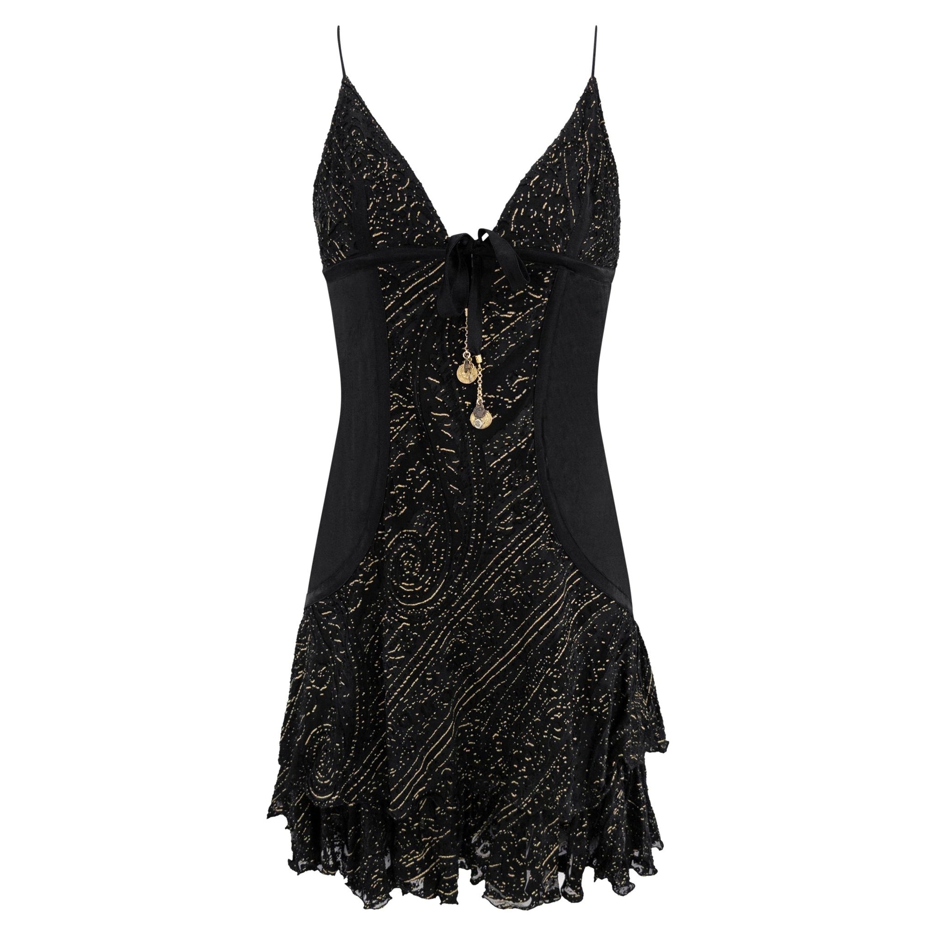 roberto cavalli slip dress S/S 2003 Lace Up Chinoiserie Print Silk Midi while the timeless design ensures versatility S/S 2005 Roberto Cavalli Silk
