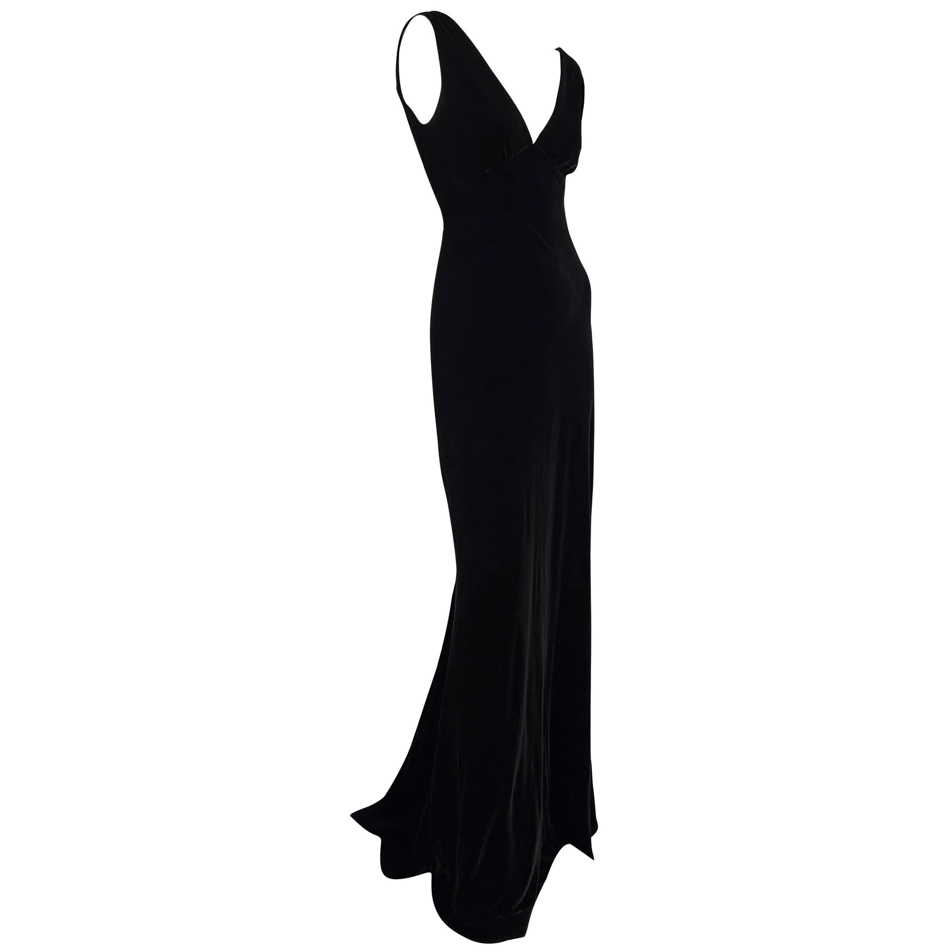 F/W 2002 Ralph Lauren Runway Plunging V Neckline Black Velvet Sleeveless Gown