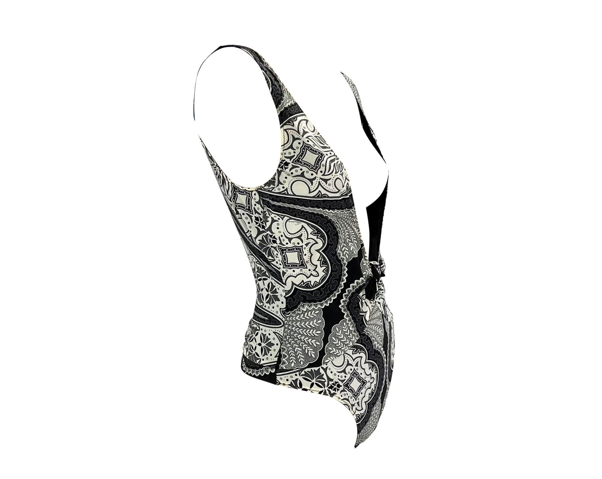 Cruise 2004 Gucci by Tom Ford Black Bandana Print One Piece Thong Swimsuit - RealList