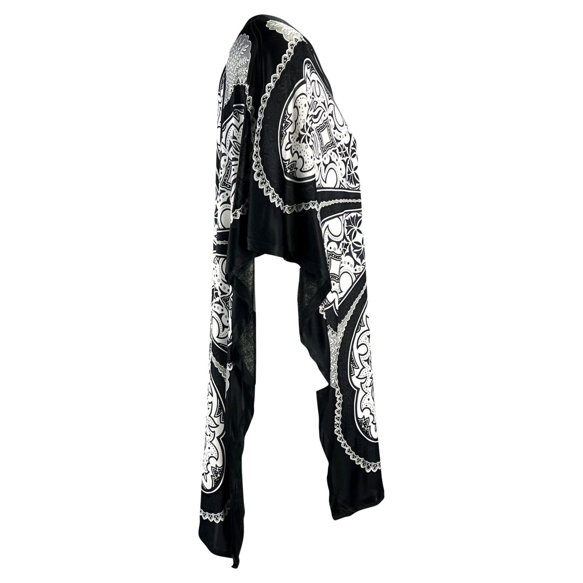 Cruise 2004 Gucci by Tom Ford Black & White Paisley Kaftan Cover - Up Top - RealList