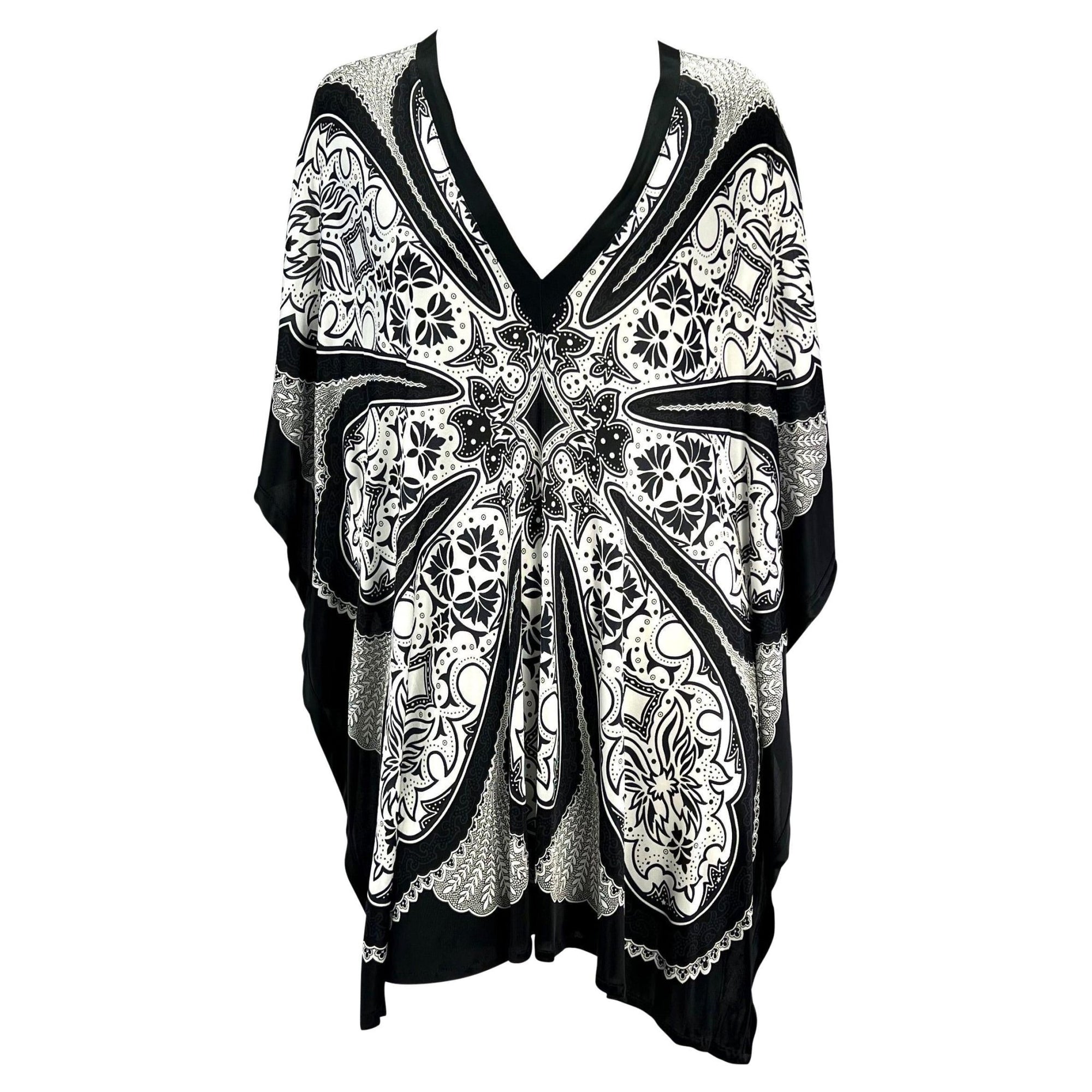 Cruise 2004 Gucci by Tom Ford Black & White Paisley Kaftan Cover - Up Top - RealList
