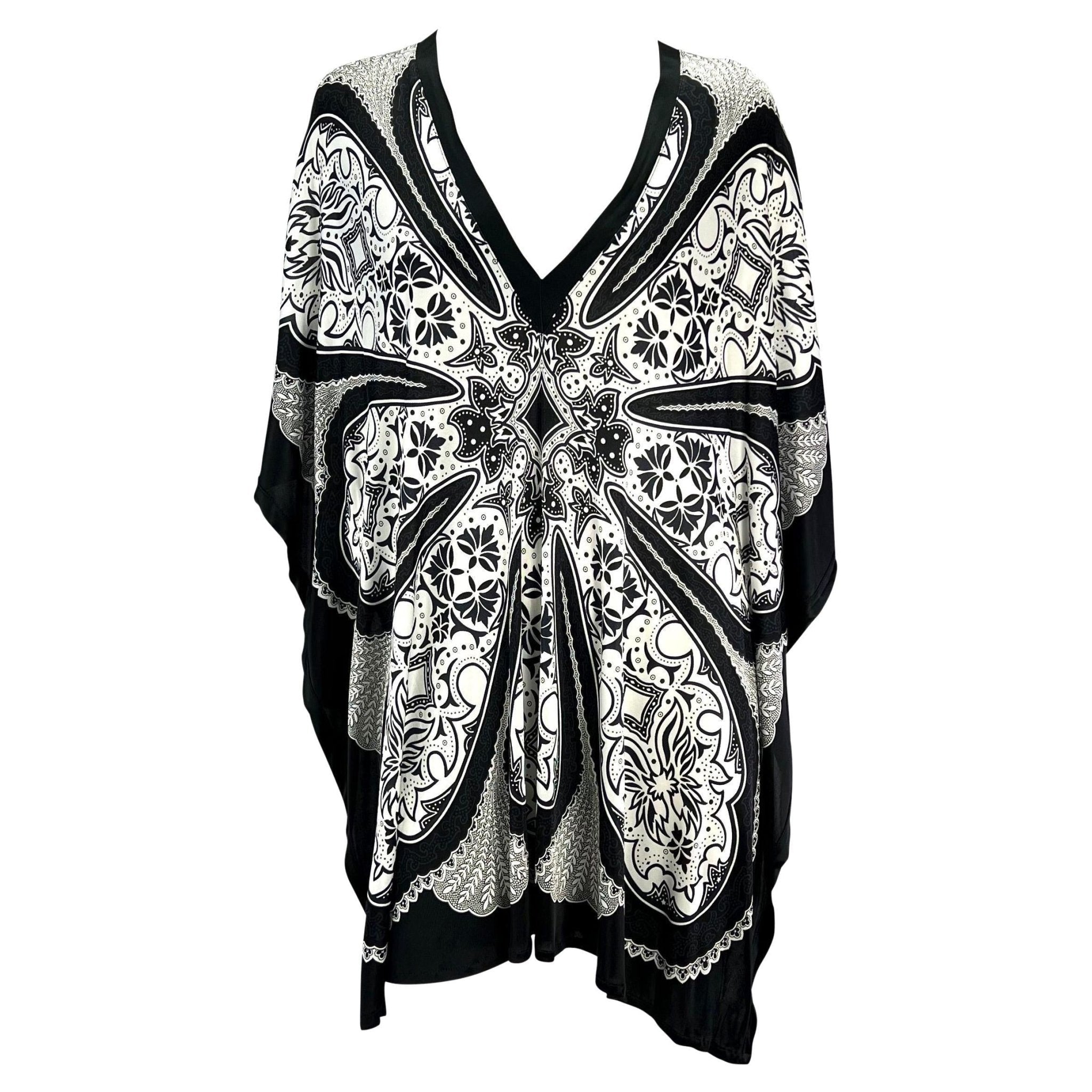Cruise 2004 Gucci by Tom Ford Black & White Paisley Kaftan Cover - Up Top - RealList