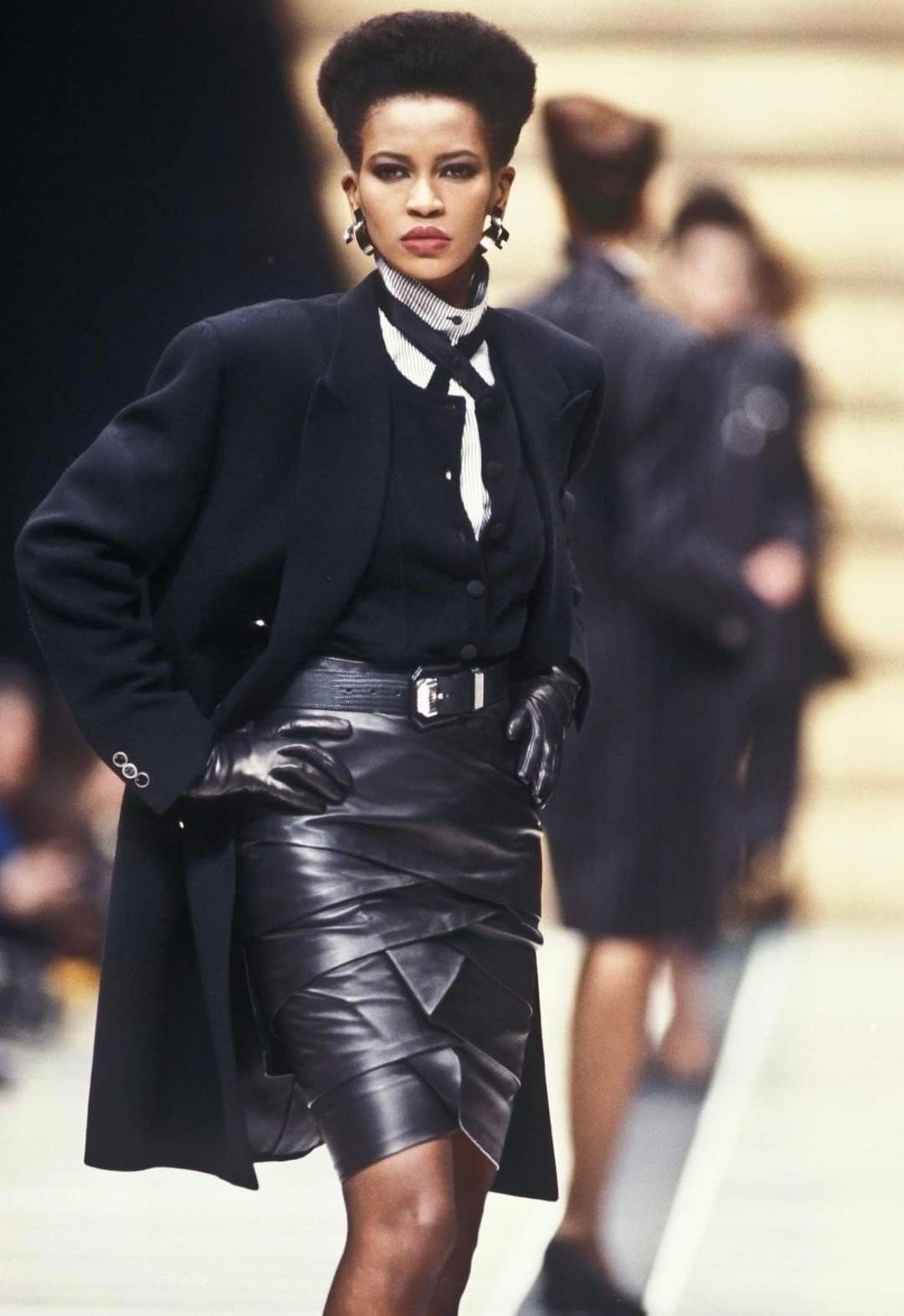 F/W 1987 Gianni Versace Runway Black Leather Ribbon Tiered Pencil Skirt - RealList