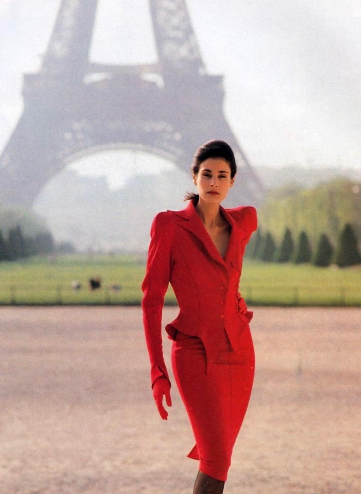 F/W 1988 Thierry Mugler Museum Red 'Les Infernales' Fiery Red Skirt Suit - RealList