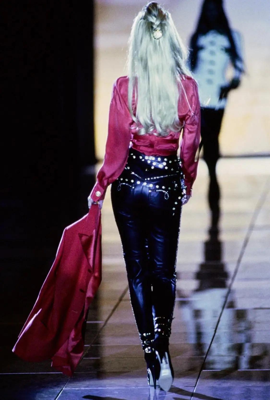 F/W 1992 Gianni Versace Couture Bondage (Miss S&M) Runway Collection Red Blazer - RealList