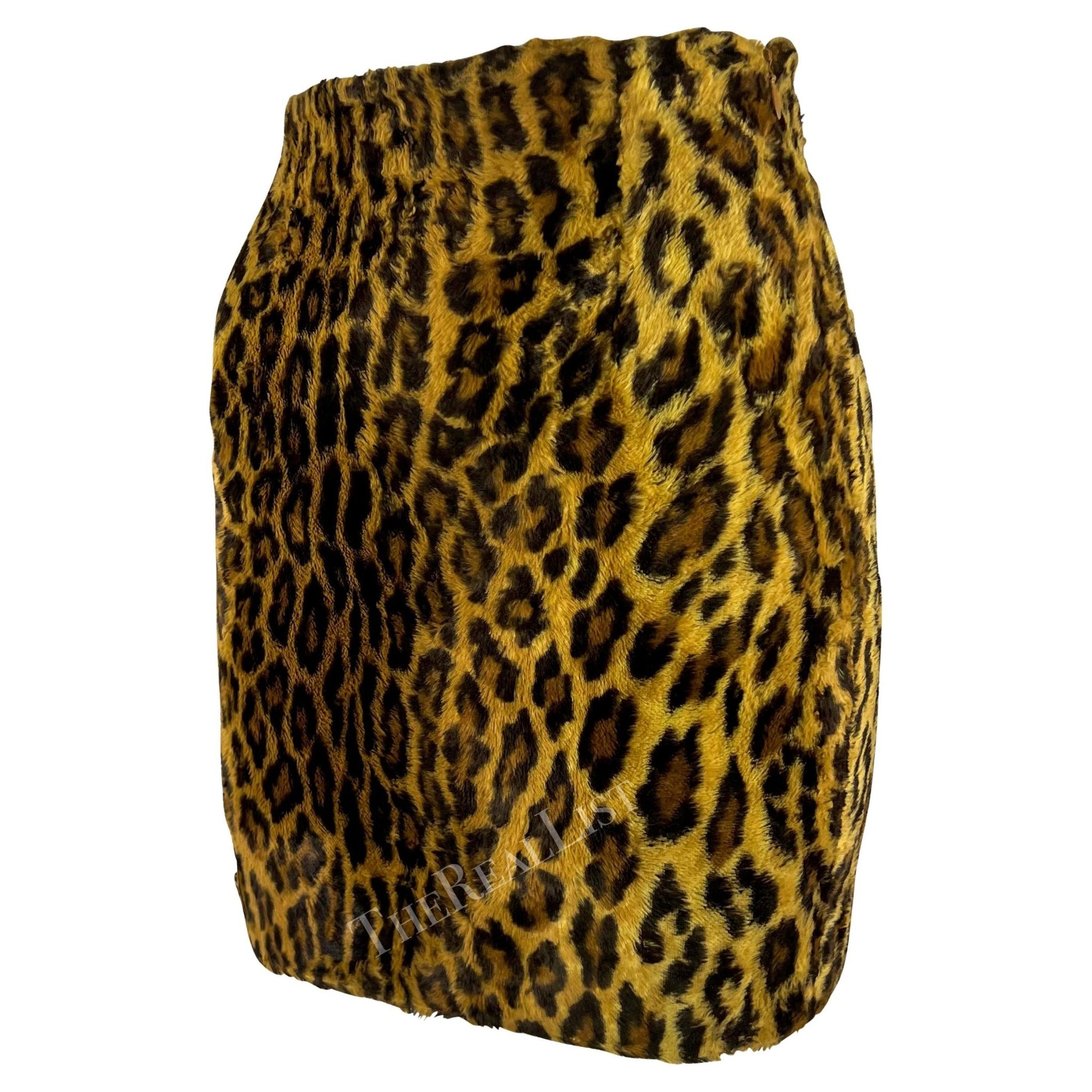 F/W 1994 Gianni Versace Couture Leopard Print Faux Fur Mini Skirt - RealList