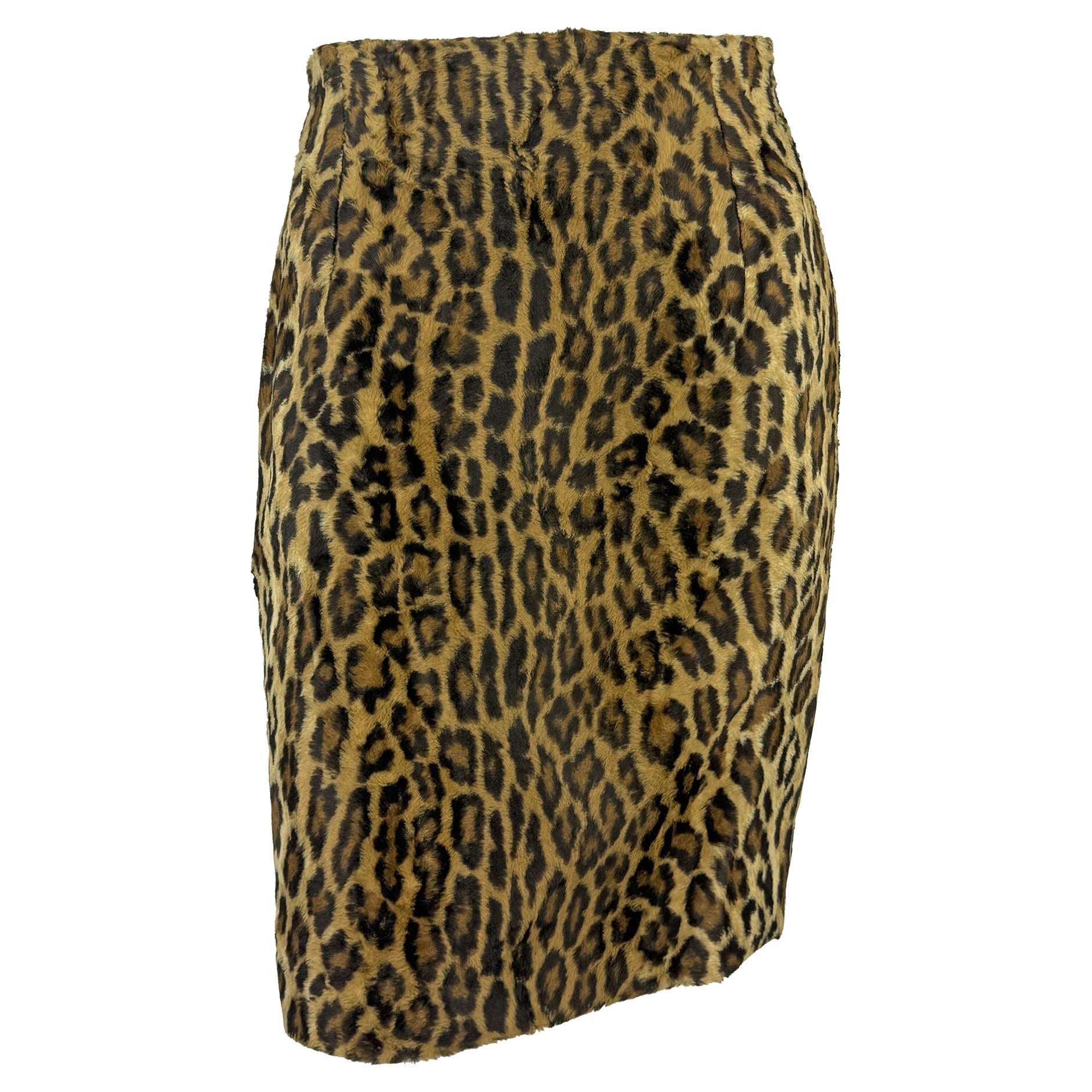 F/W 1994 Gianni Versace Leopard Print Faux Fur Pencil Skirt - RealList