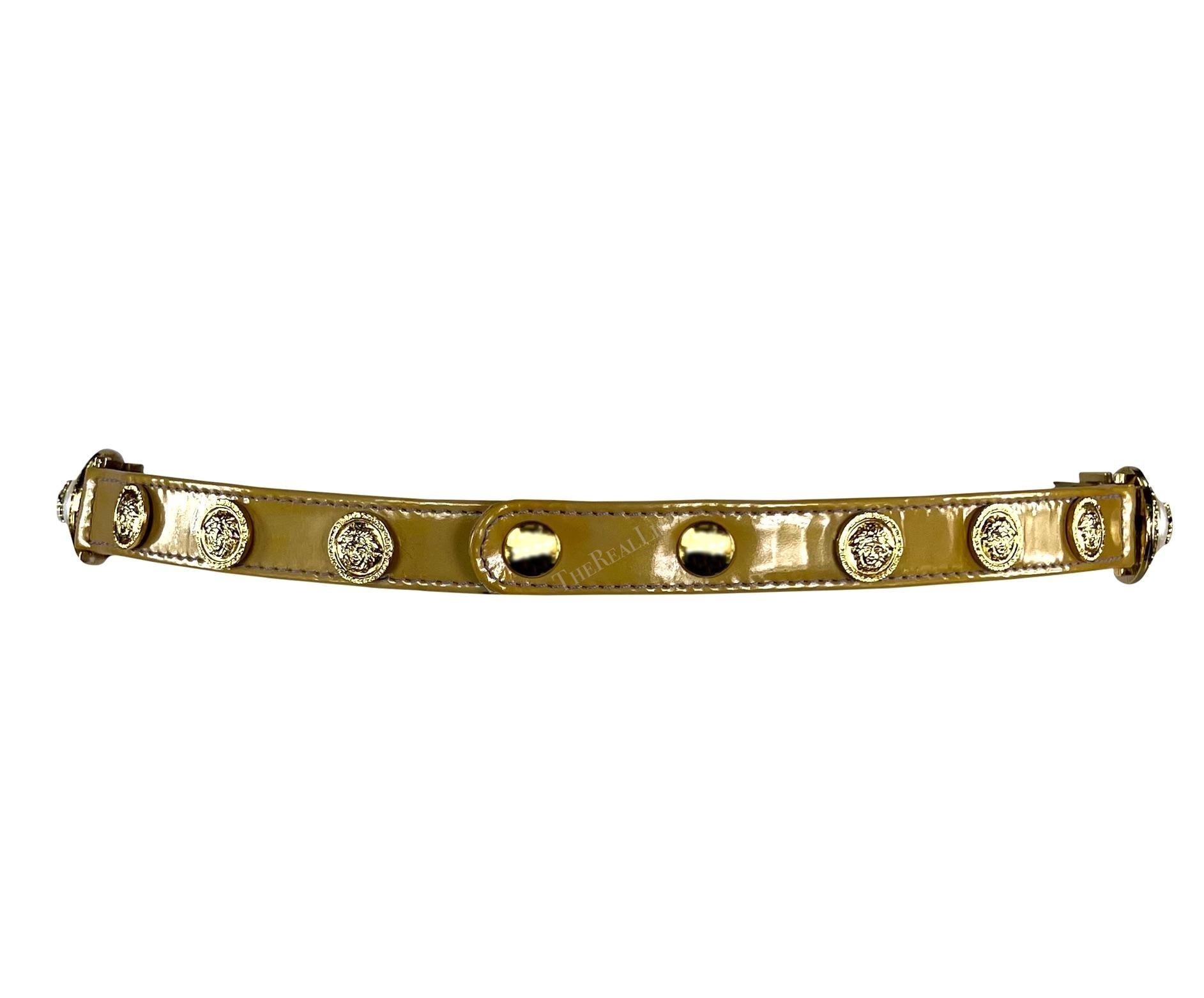 F/W 1994 Gianni Versace Medusa Faux Pearl Patent Leather Belt - RealList