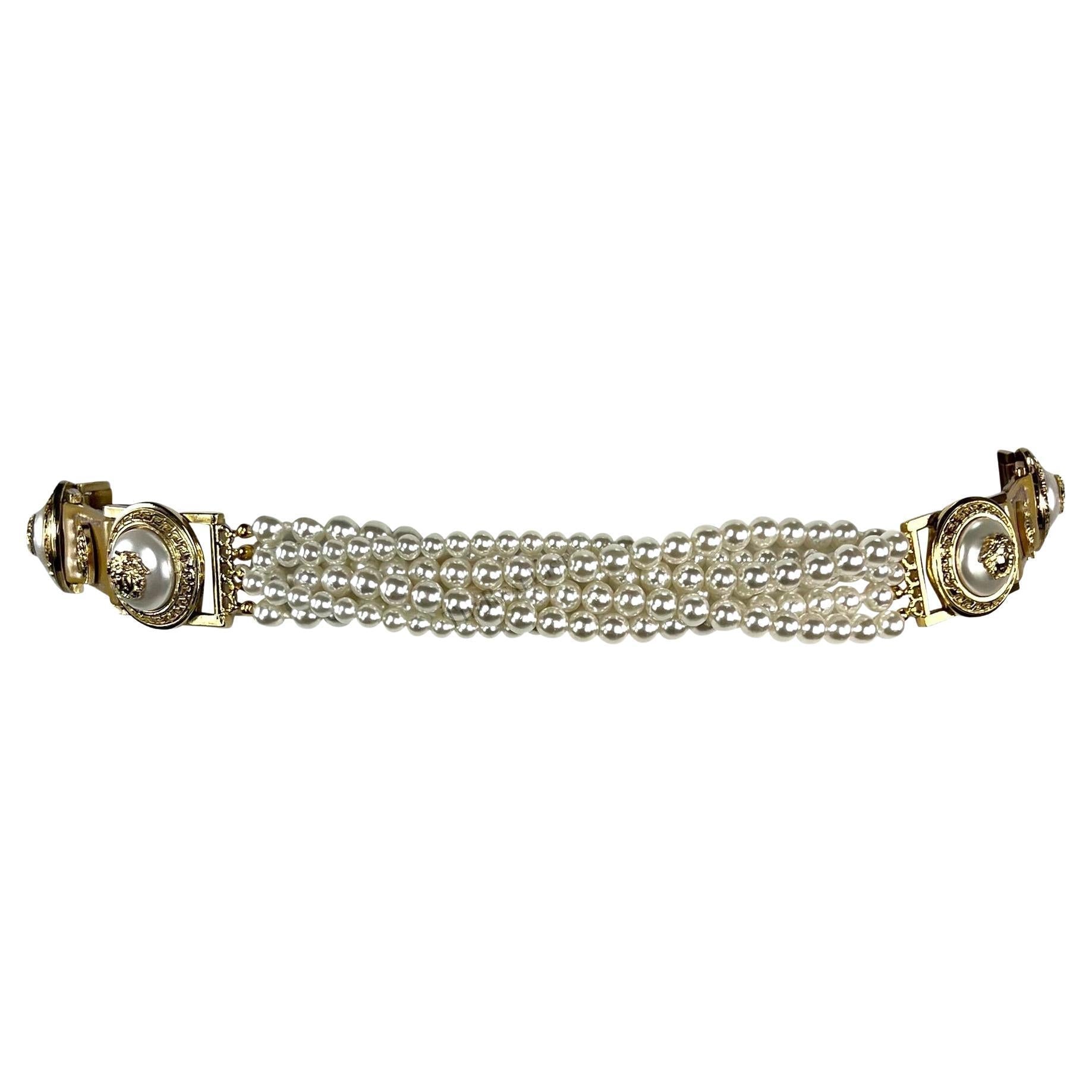 F/W 1994 Gianni Versace Medusa Faux Pearl Patent Leather Belt - RealList