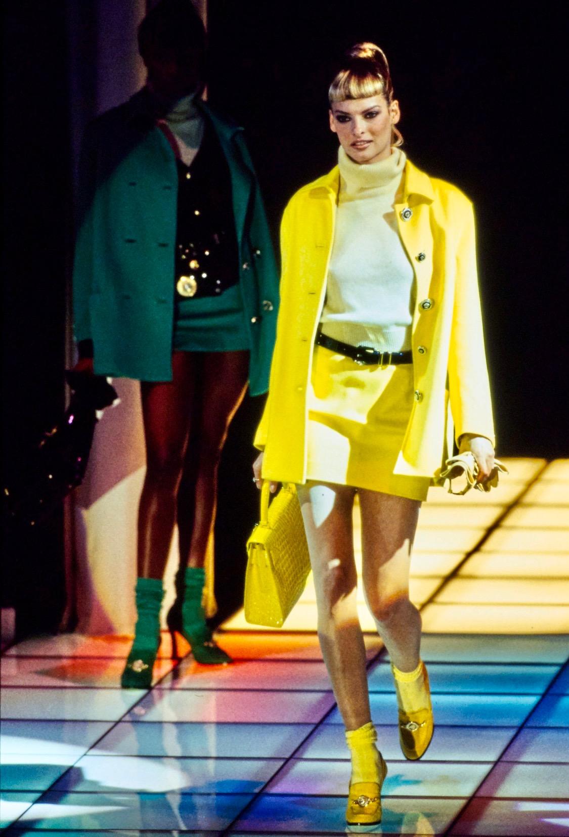 F/W 1994 Gianni Versace Yellow Crocodile Embossed Patent Kelly Style 'Diana' Bag - RealList