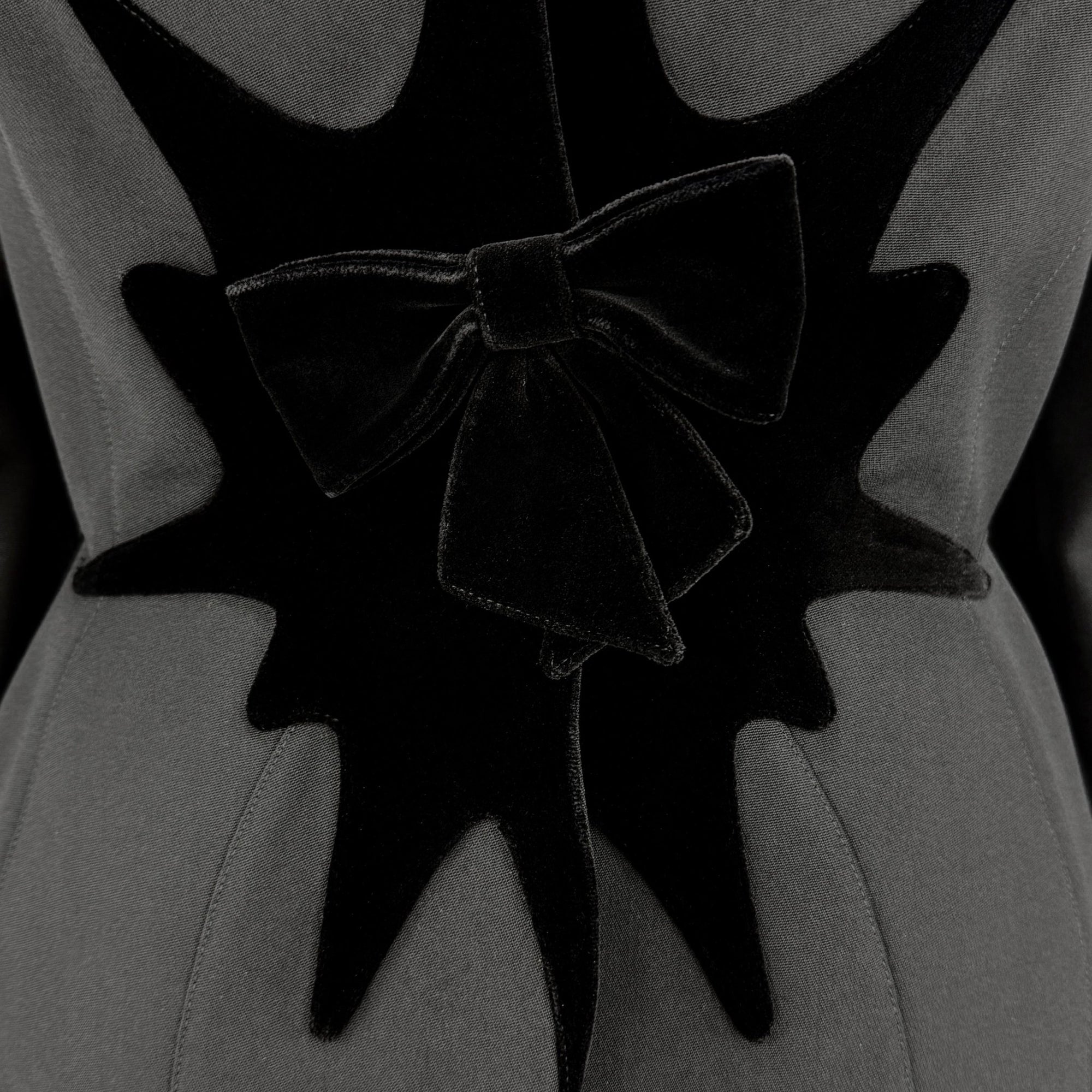 F/W 1994 Thierry Mugler Runway Documented Abstract Velvet Bow Skirt Suit - RealList
