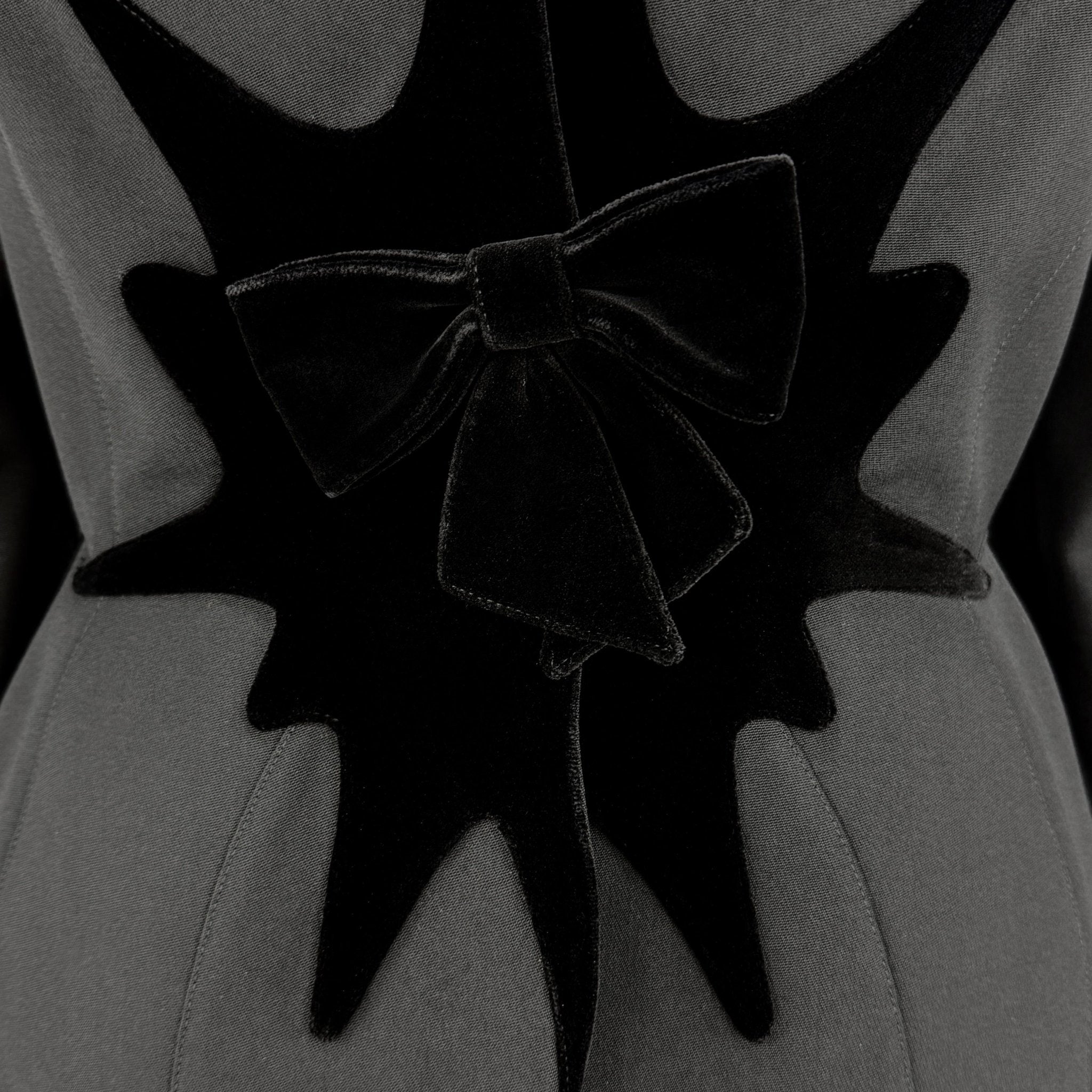 F/W 1994 Thierry Mugler Runway Documented Abstract Velvet Bow Skirt Suit - RealList