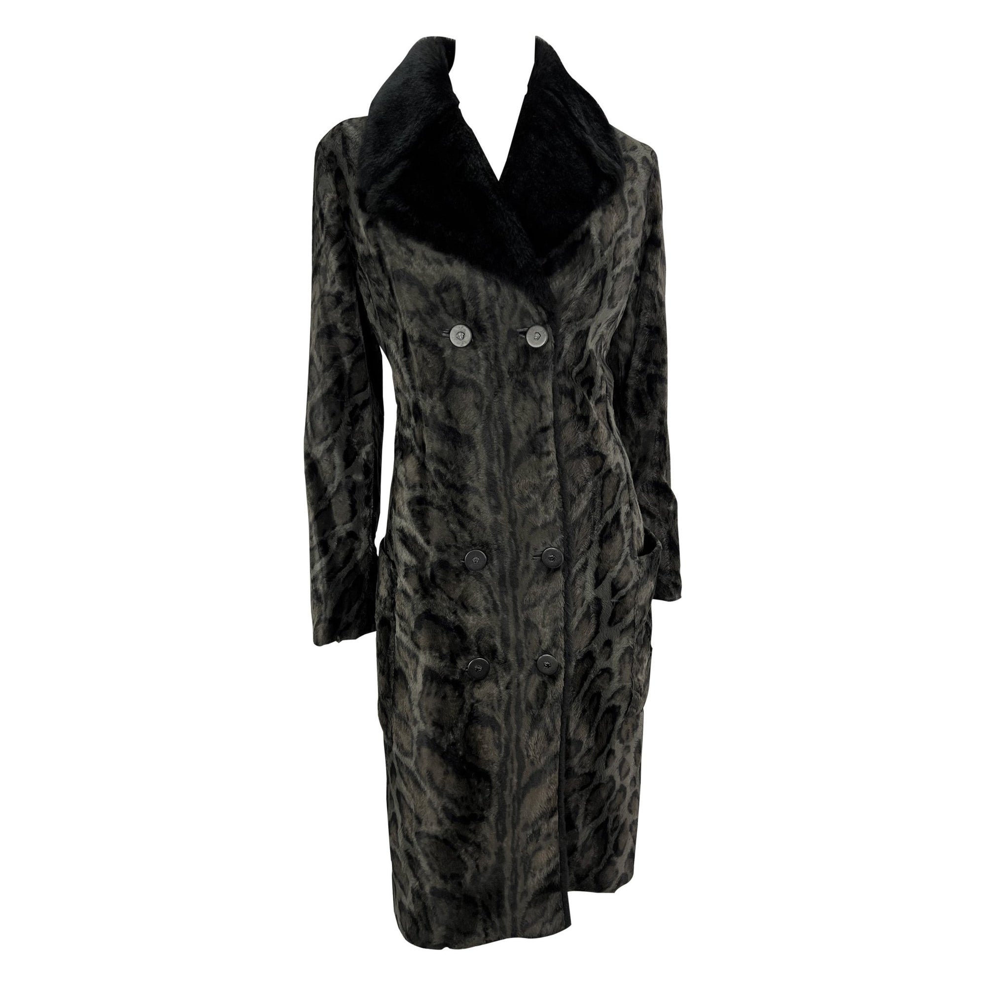 F/W 1996 Gianni Versace Black Leopard Faux Fur Sample Double Breasted Coat - RealList