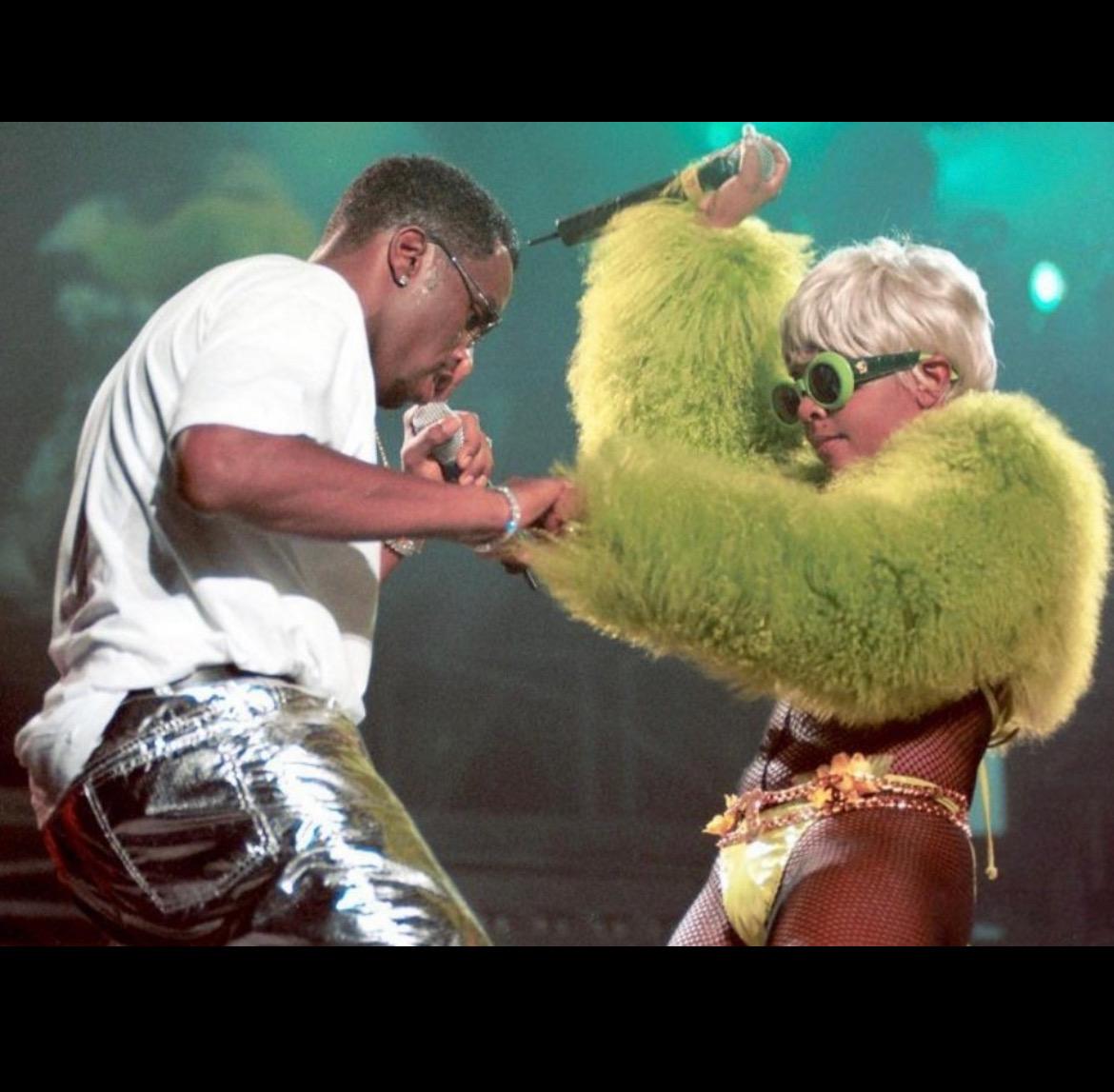 F/W 1996 Gianni Versace Brown Crocodile Medusa Acetate Sunglasses - RealList