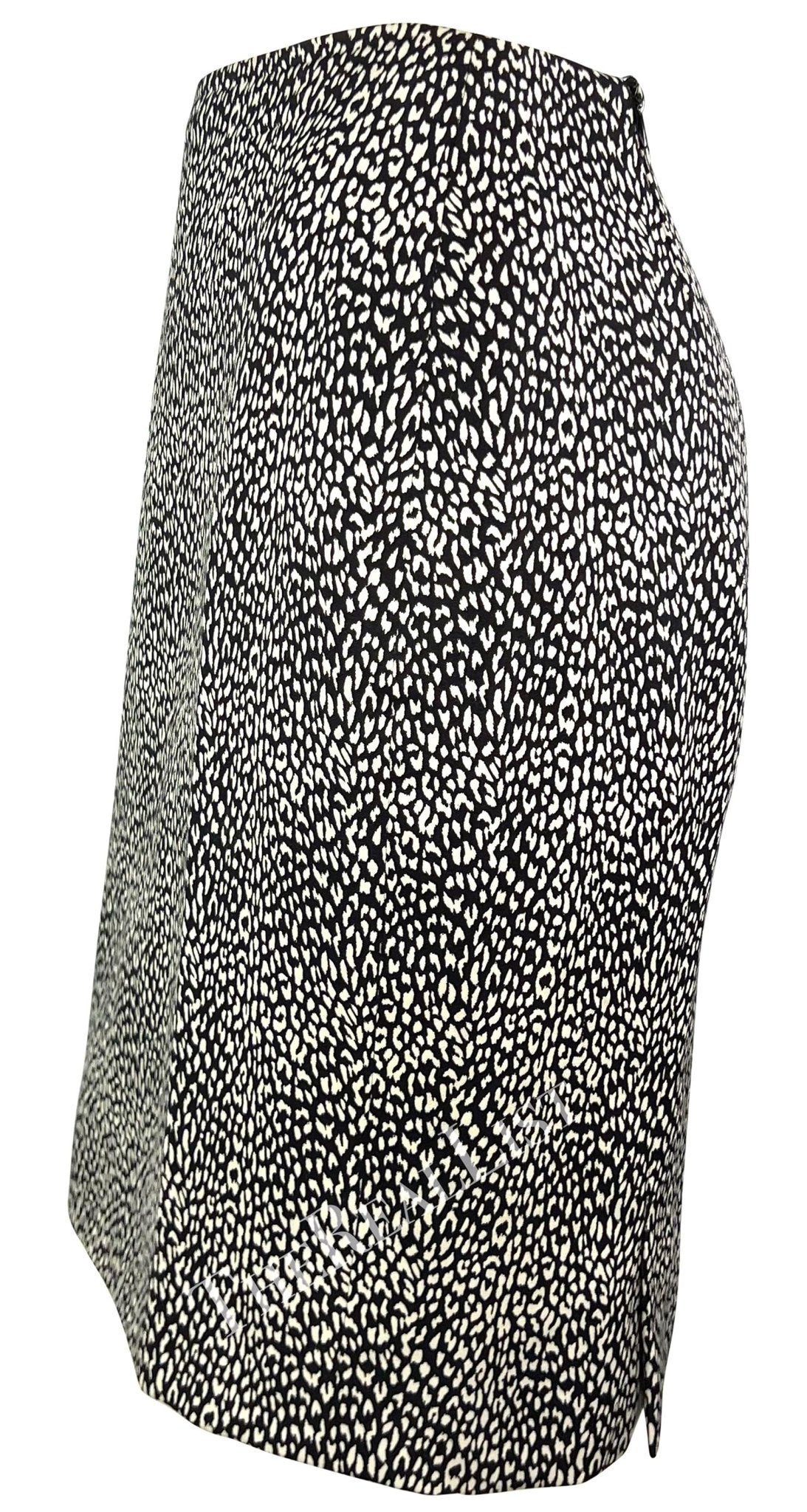 F/W 1996 Gianni Versace Couture Black White Cheetah Print Pencil Skirt - RealList