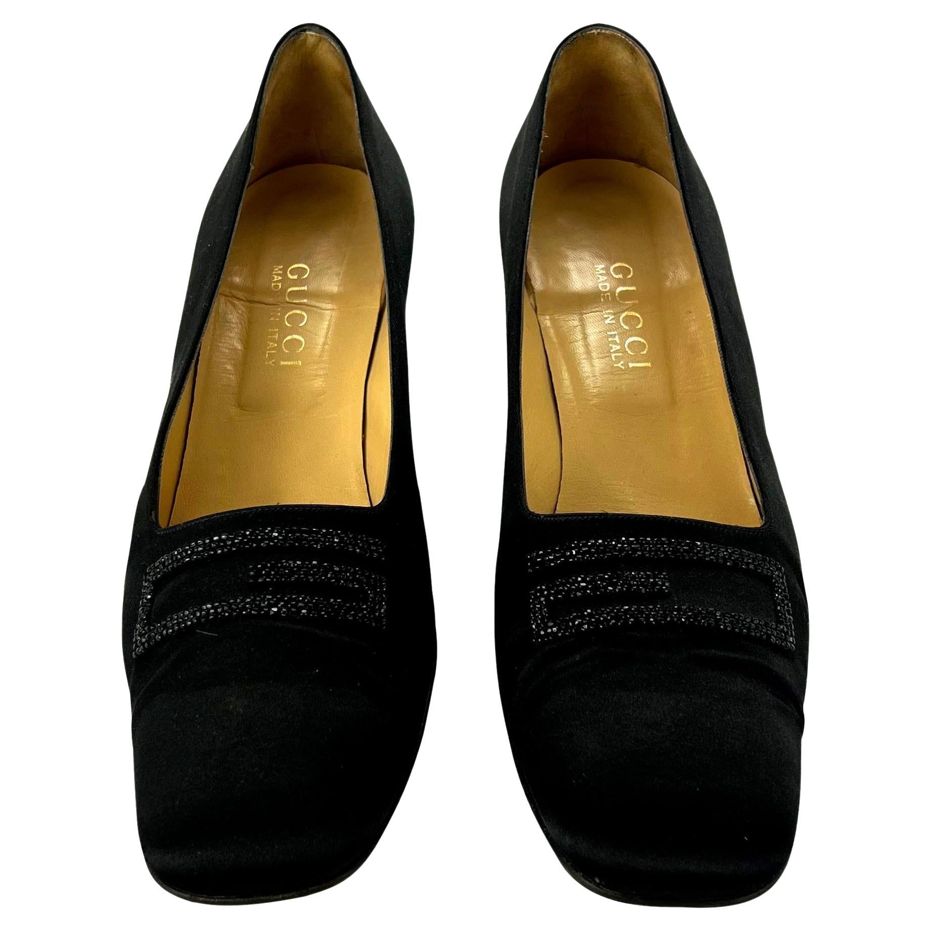 F/W 1996 Gucci by Tom Ford Beaded 'G' Logo Black Satin Evening Pumps Size 8.5 B - RealList