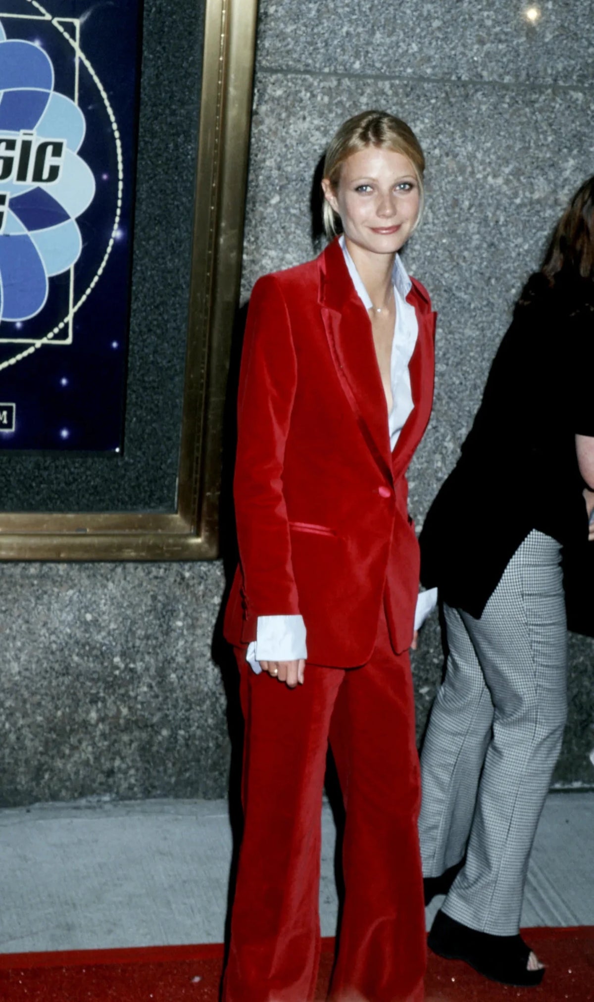 F/W 1996 Gucci by Tom Ford Famous Runway Red Cotton Velvet Satin Trim Tuxedo Suit - RealList