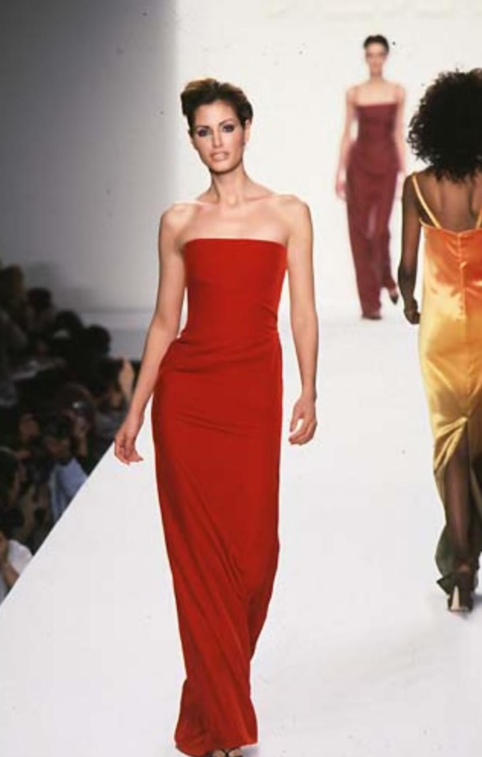 F/W 1997 Bill Blass Runway Deep Red Velvet Strapless Evening Gown - RealList