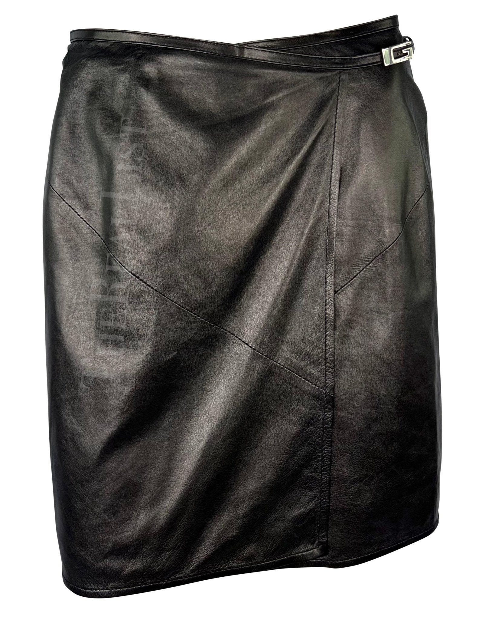 F/W 1997 Gucci by Tom Ford G Buckle Metallic Black Leather Mini Wrap Skirt - RealList