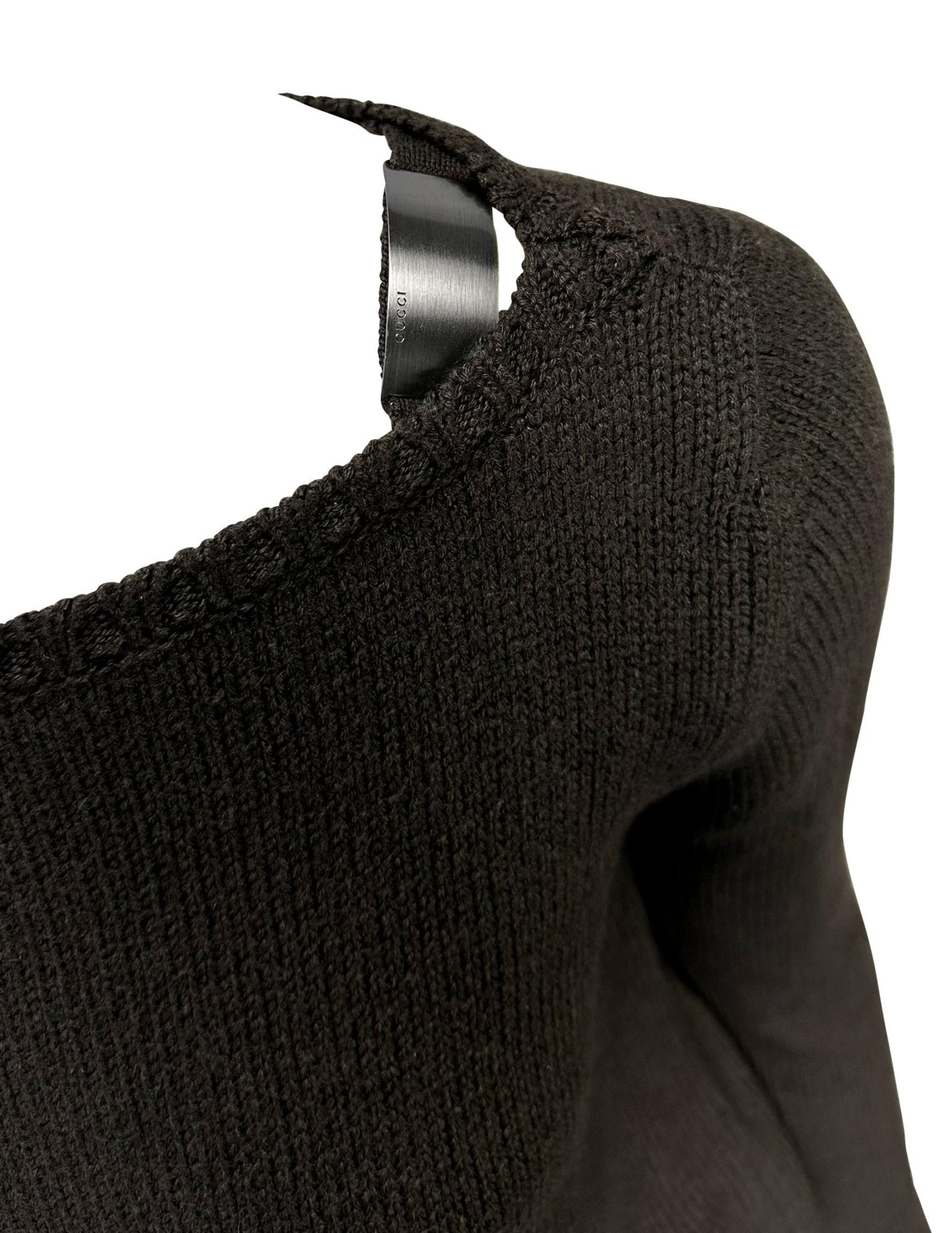 F/W 1997 Gucci by Tom Ford Metal Logo Buckle Brown Knit Wool Pullover Sweater - RealList