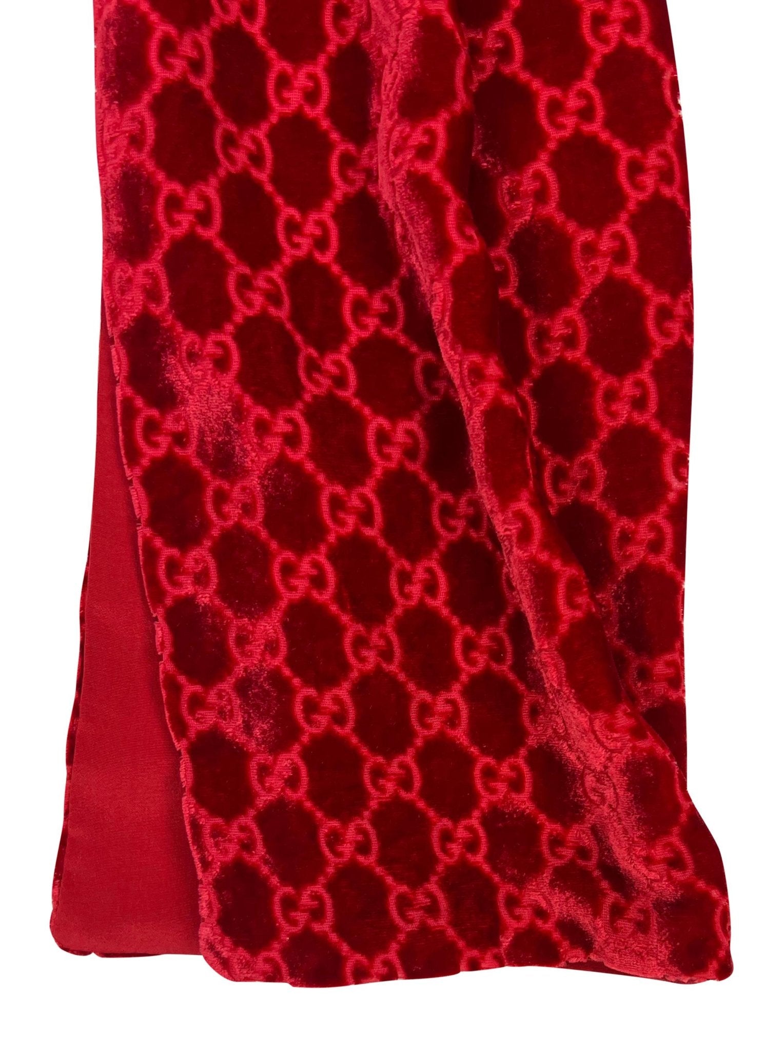 F/W 1997 Gucci by Tom Ford Red Velvet GG Devoré Silk Rectangular Scarf - RealList