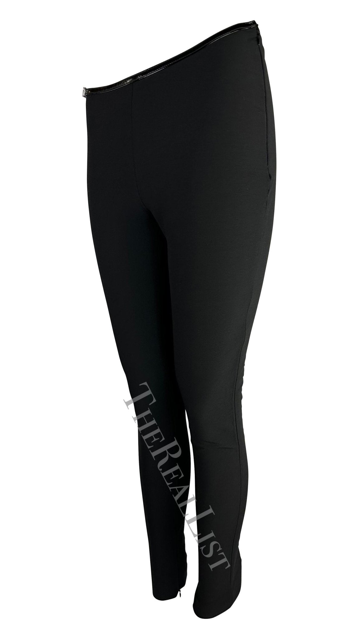 F/W 1997 Gucci by Tom Ford Runway Black Square 'G' Buckle Patent Stretch Pants - RealList