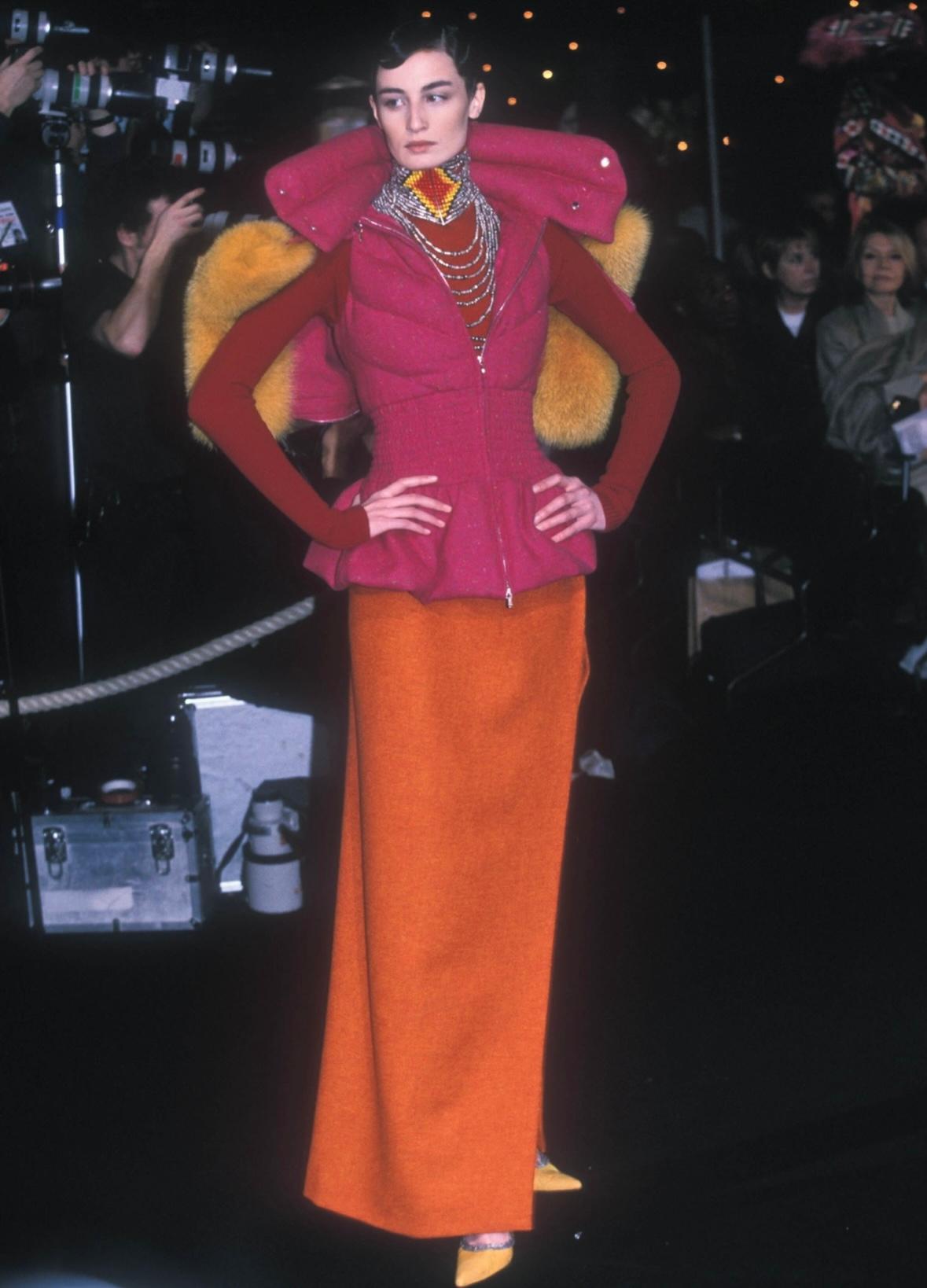 F/W 1998 Christian Dior by John Galliano Pink Tweed Cinched Gilet Jacket - RealList