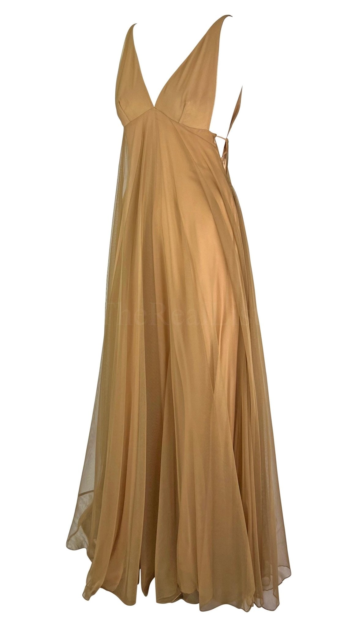 F/W 1998 Gucci by Tom Ford Beige Tulle Plunging Runway Gown - RealList