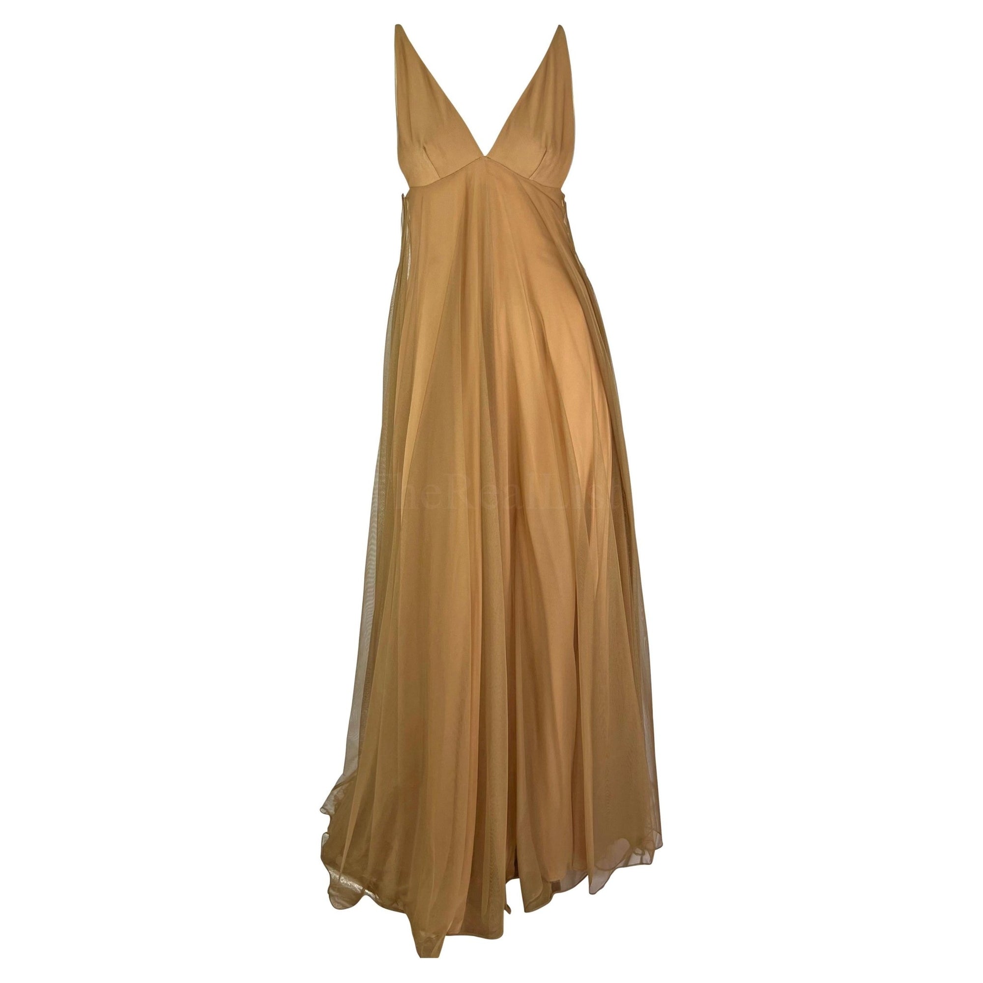 F/W 1998 Gucci by Tom Ford Beige Tulle Plunging Runway Gown - RealList