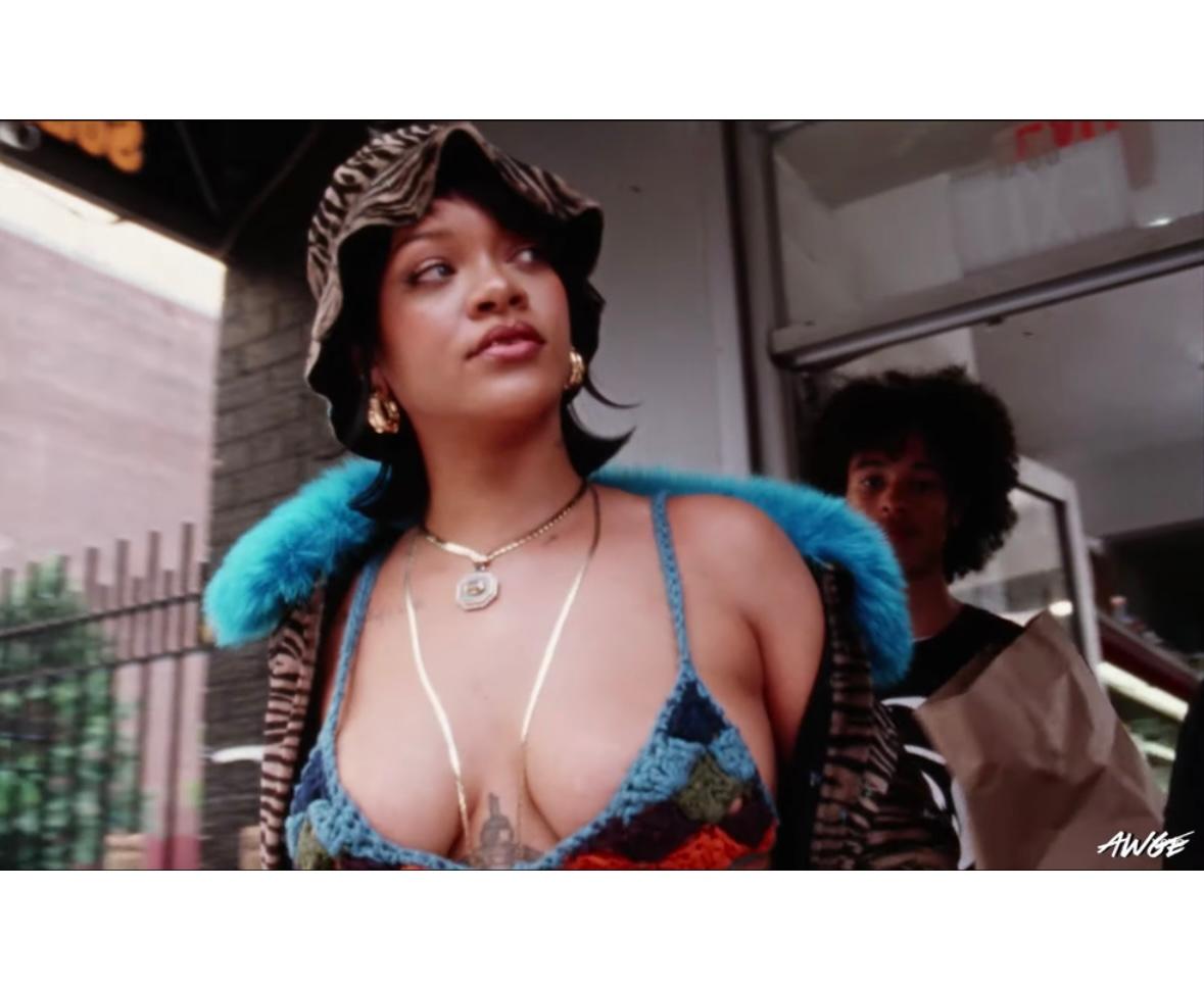 F/W 1999 Gianni Versace by Donatella Embroidered Pony Hair Blue Fox Fur Coat - RealList