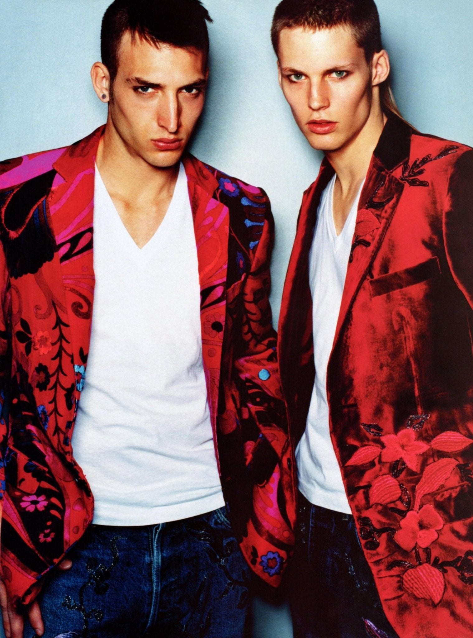 F/W 1999 Gucci by Tom Ford Pink Floral Embroidery Dark Wash Denim Jeans - RealList