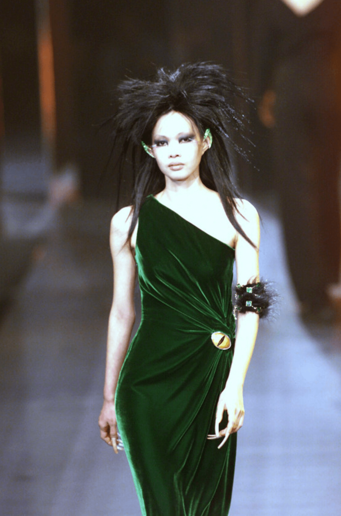 F/W 2000 Thierry Mugler Runway Surrealist Cat Eye Brooch Green Velvet Evening Gown - RealList
