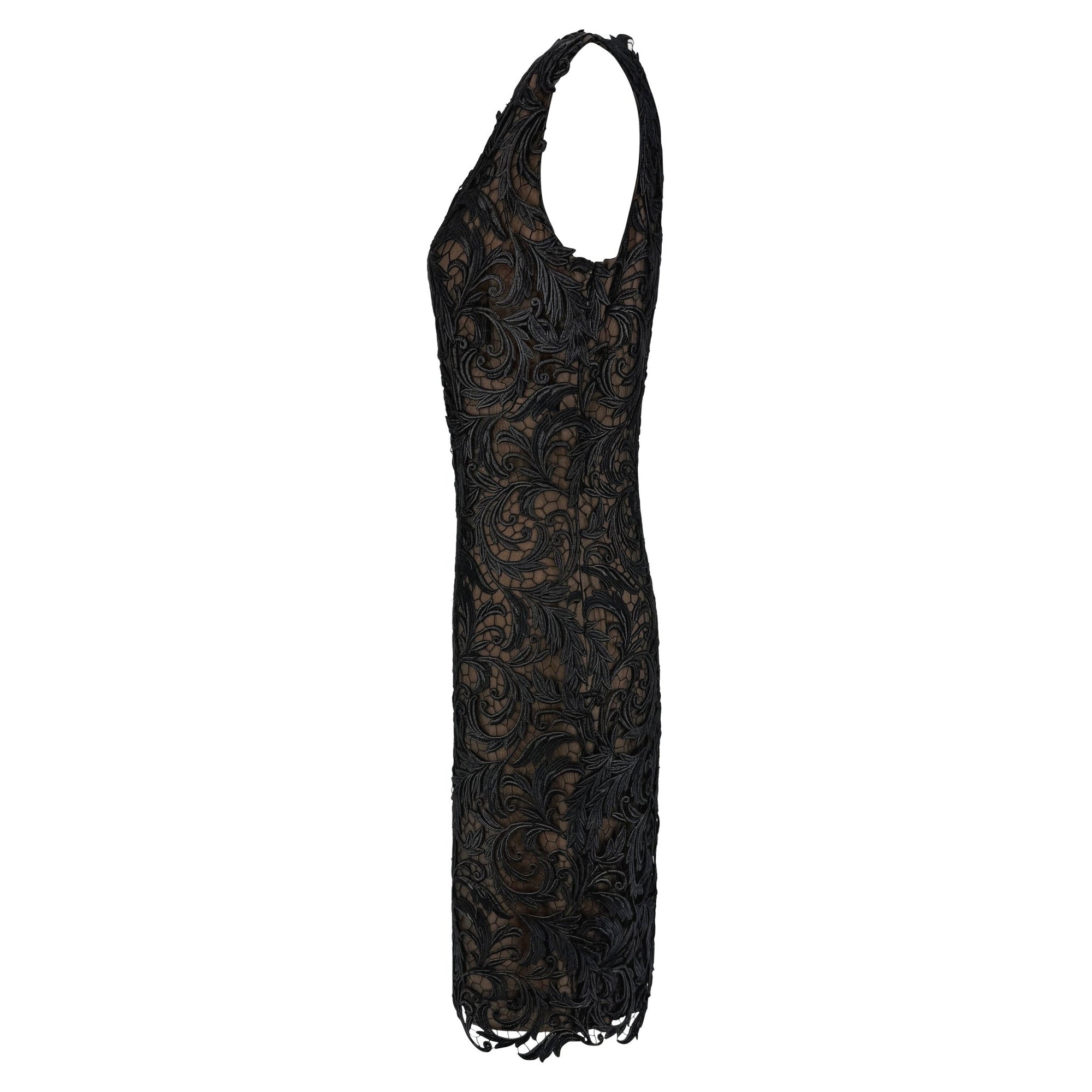 F/W 2001 Balmain Haute Couture by Oscar de la Renta Black Guipure Lace Cocktail Dress - RealList