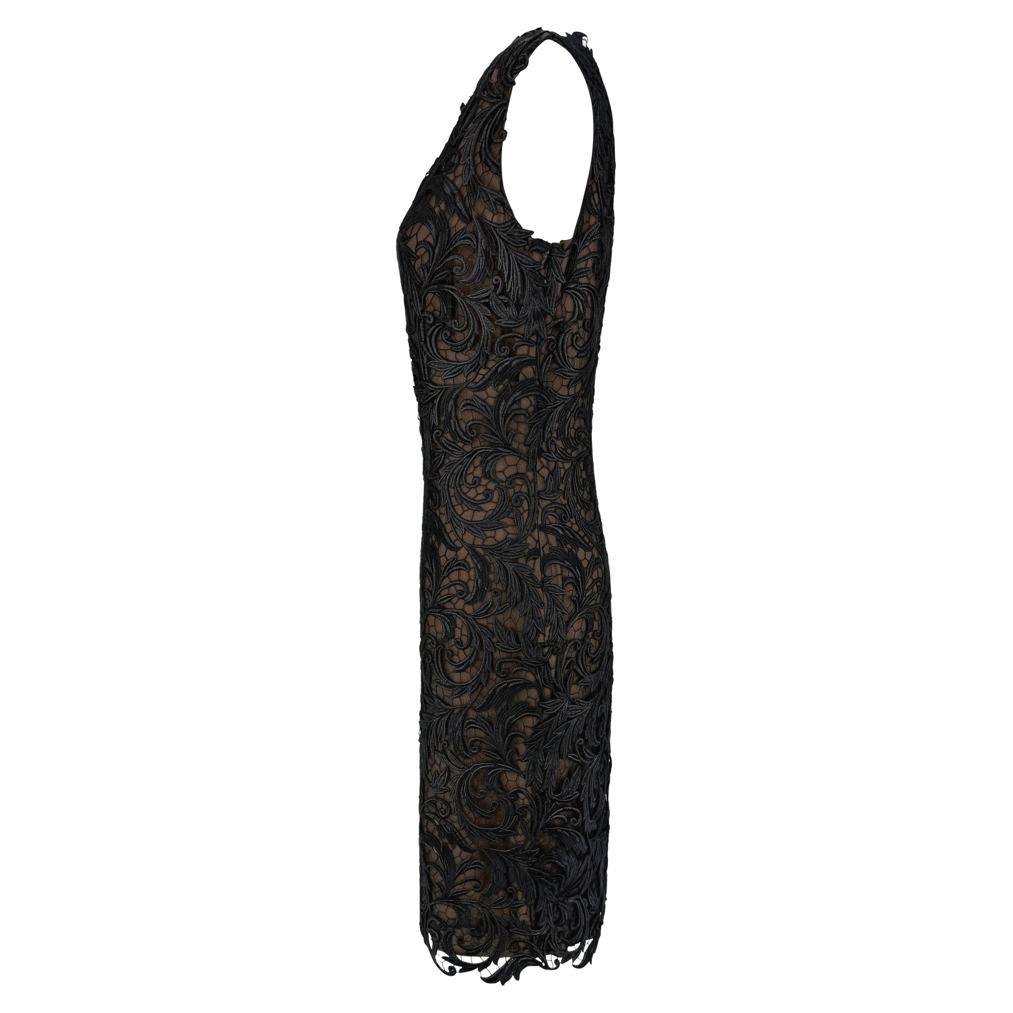 F/W 2001 Balmain Haute Couture by Oscar de la Renta Black Guipure Lace Cocktail Dress - RealList