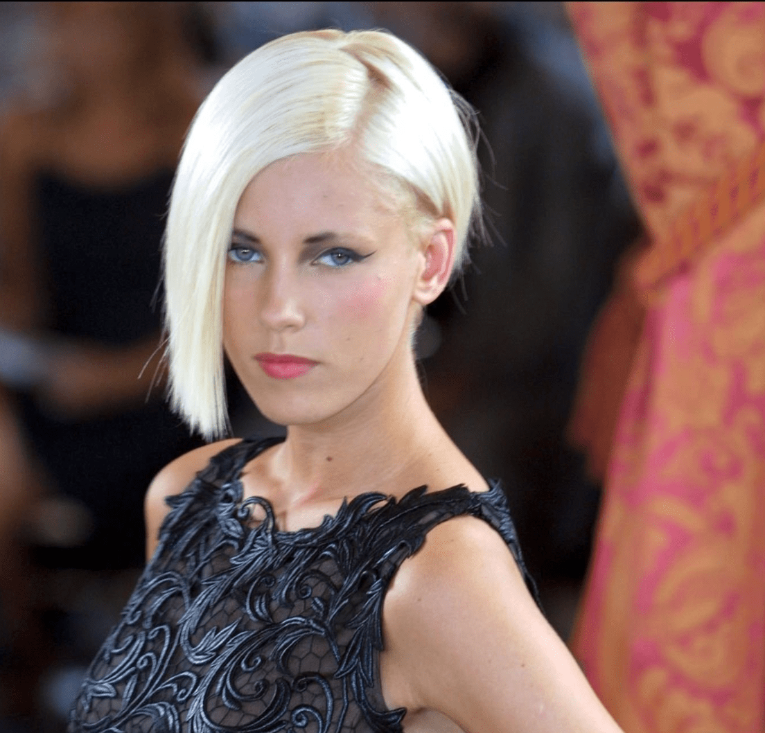 F/W 2001 Balmain Haute Couture by Oscar de la Renta Black Guipure Lace Cocktail Dress - RealList