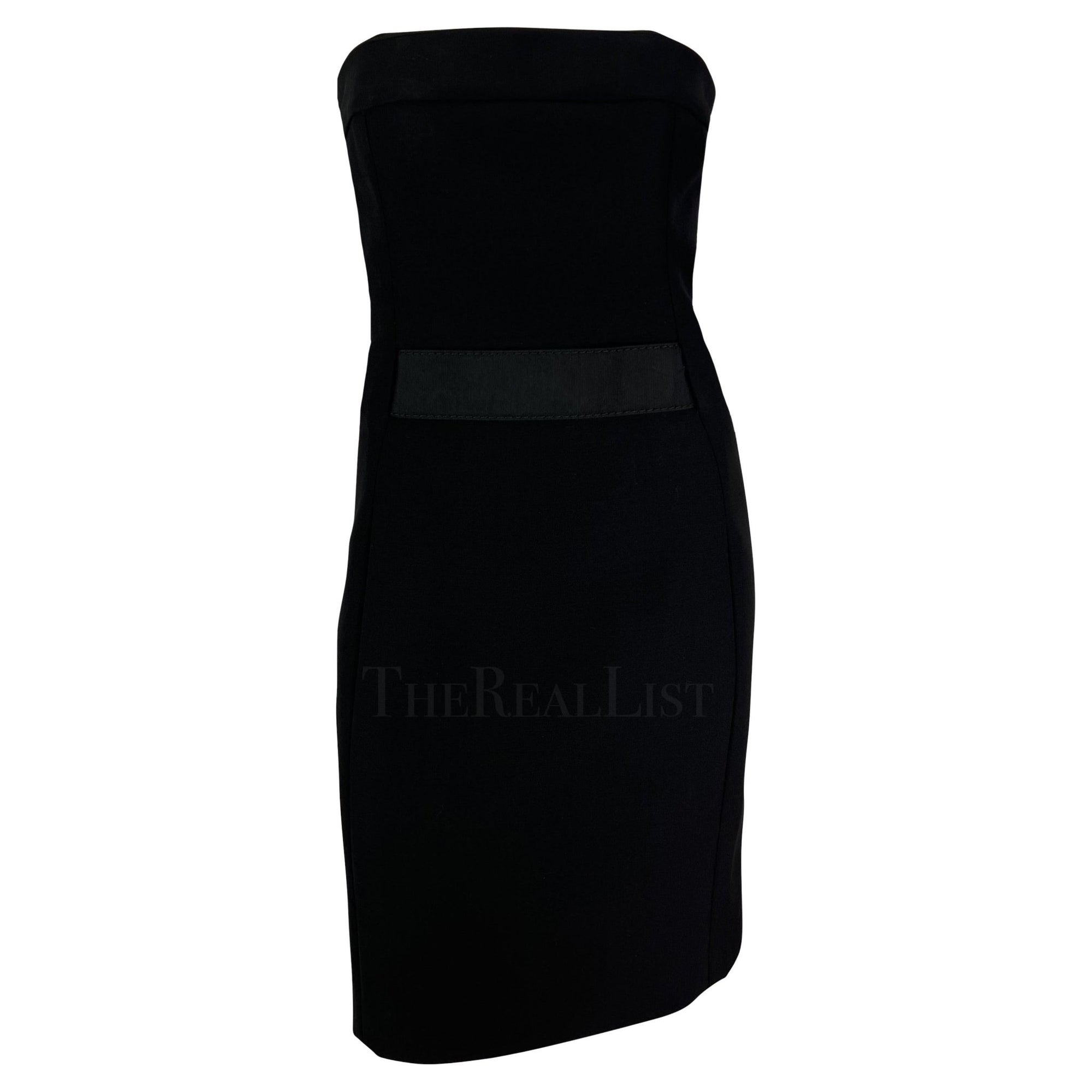 F/W 2001 Gucci by Tom Ford Corseted Black Strapless Tube Mini Dress - RealList