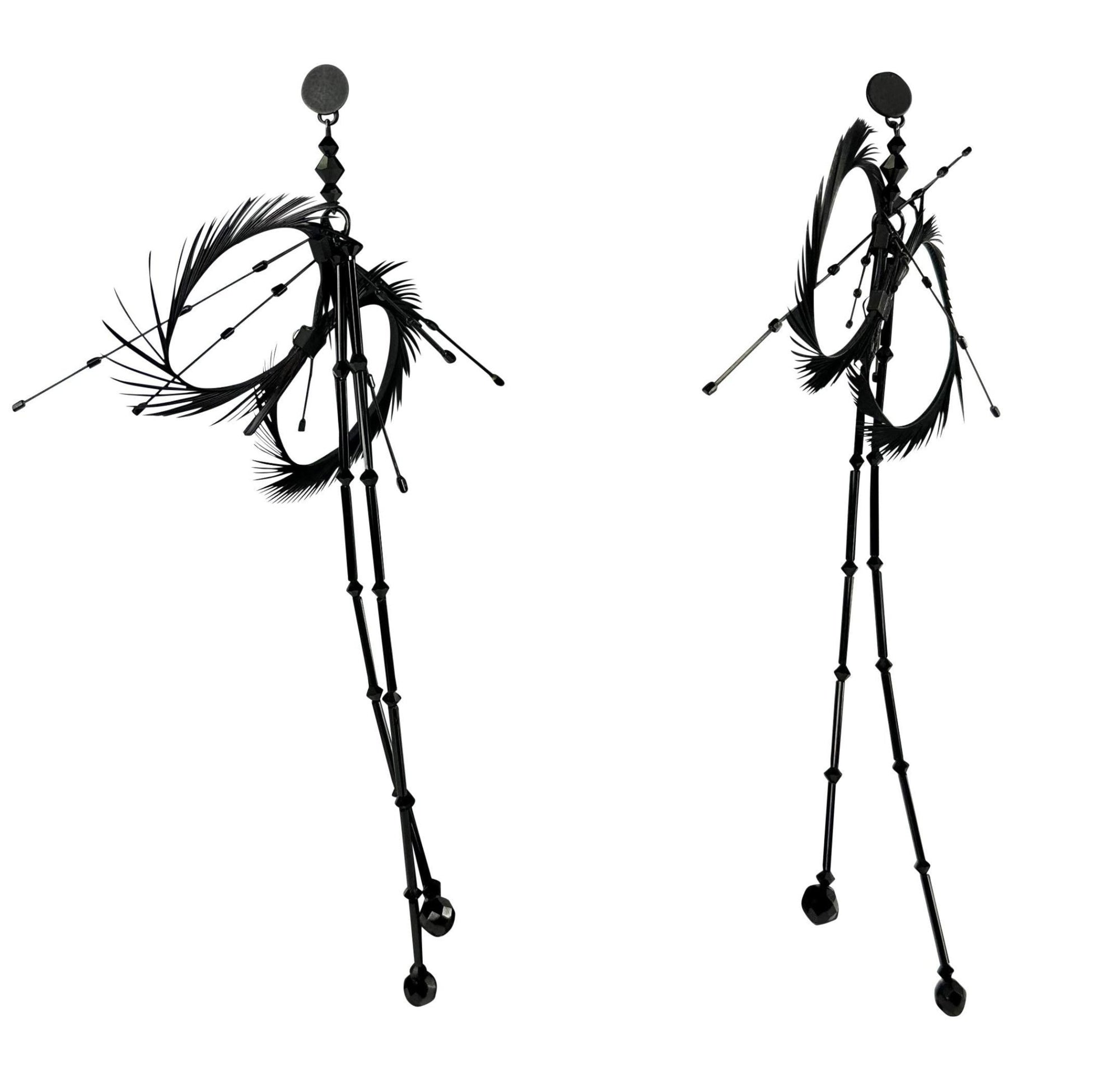 F/W 2001 Gucci by Tom Ford Runway Ad Black Beaded Feather Pendant Earrings - RealList