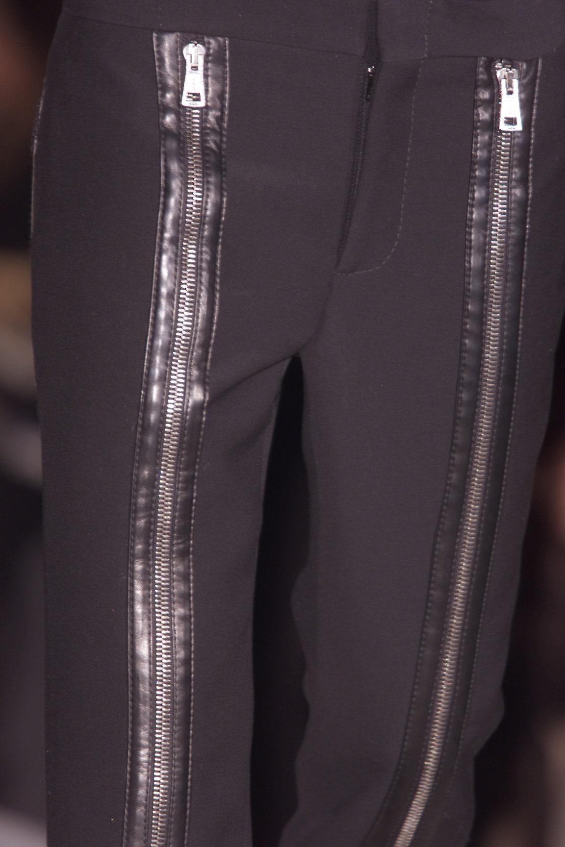 F/W 2001 Gucci by Tom Ford Runway Double Zip - Up Leather Pocket Black Wool Pants - RealList