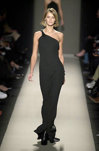 F/W 2001 Michael Kors Runway Black Leather Asymmetric Strap Bodycon Sample Gown - RealList