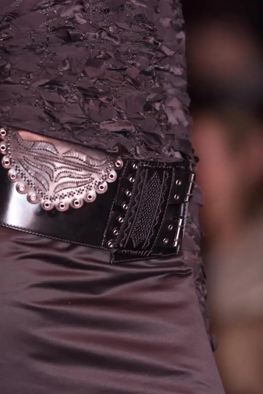 F/W 2001 Yves Saint Laurent by Tom Ford Black Ribbon Runway Sweater - RealList